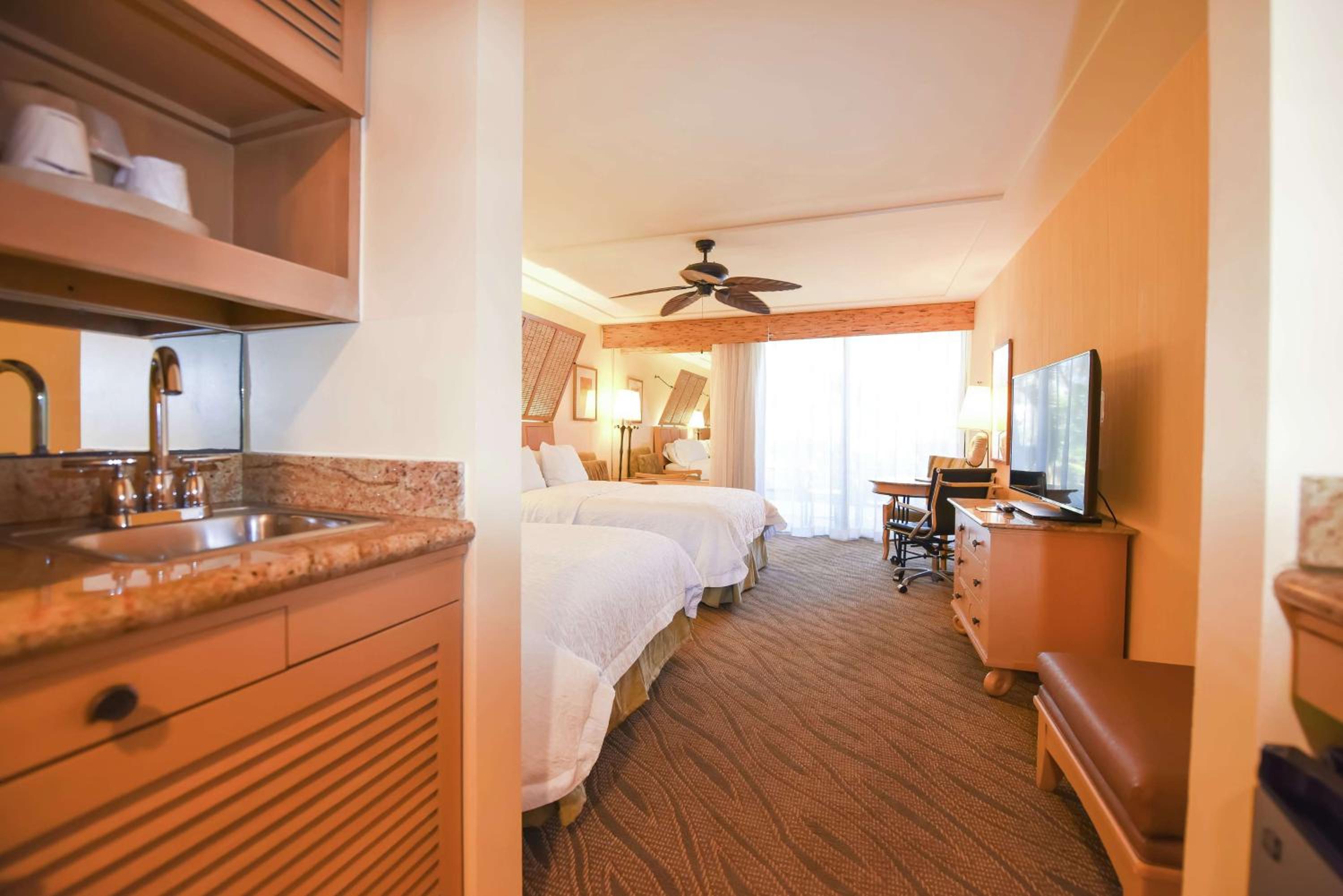 Double Room with Two Double Beds - Pool View - Non-Smoking photo 2