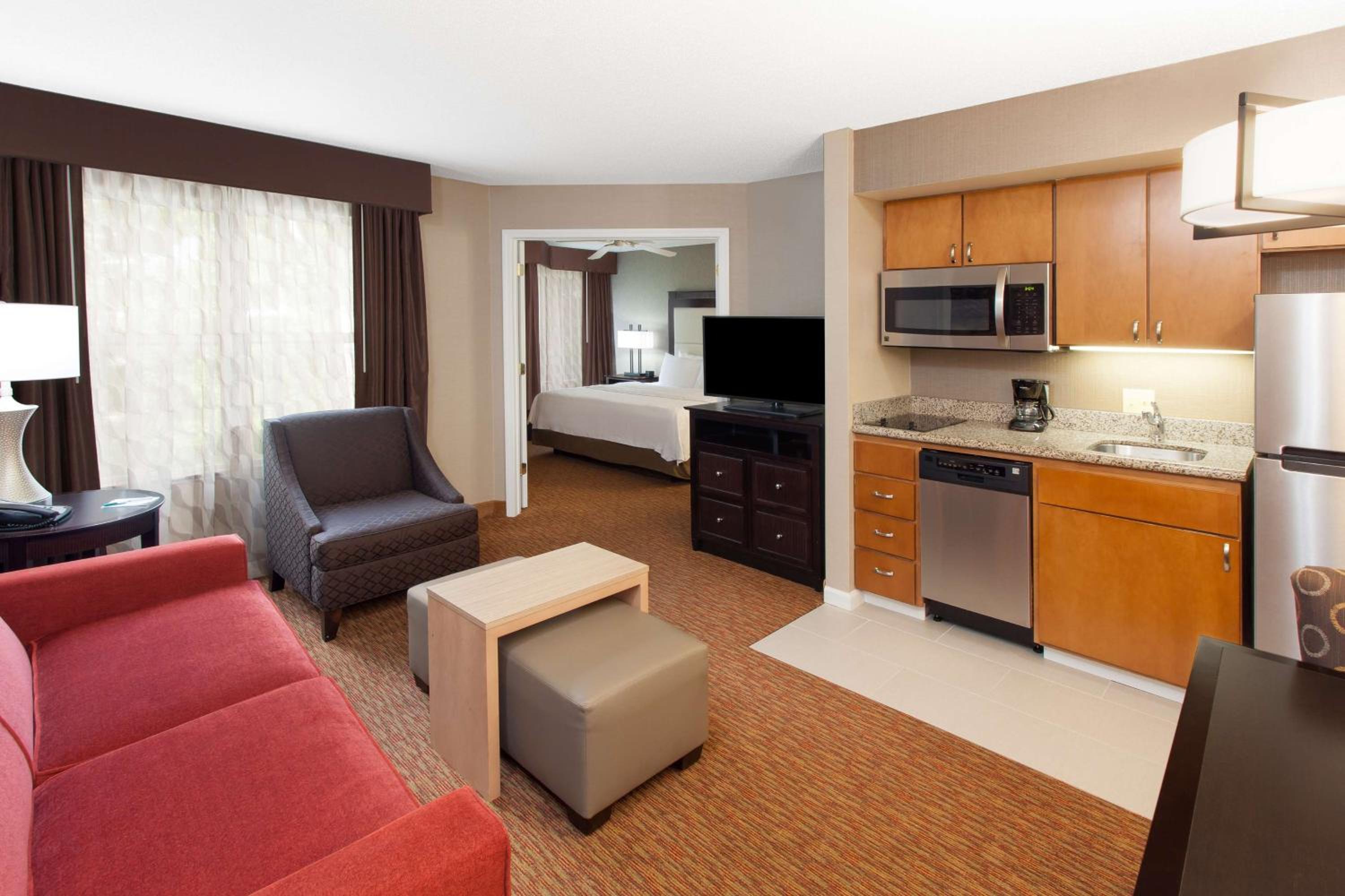 One-Bedroom King Suite - Non-Smoking - Photo 1