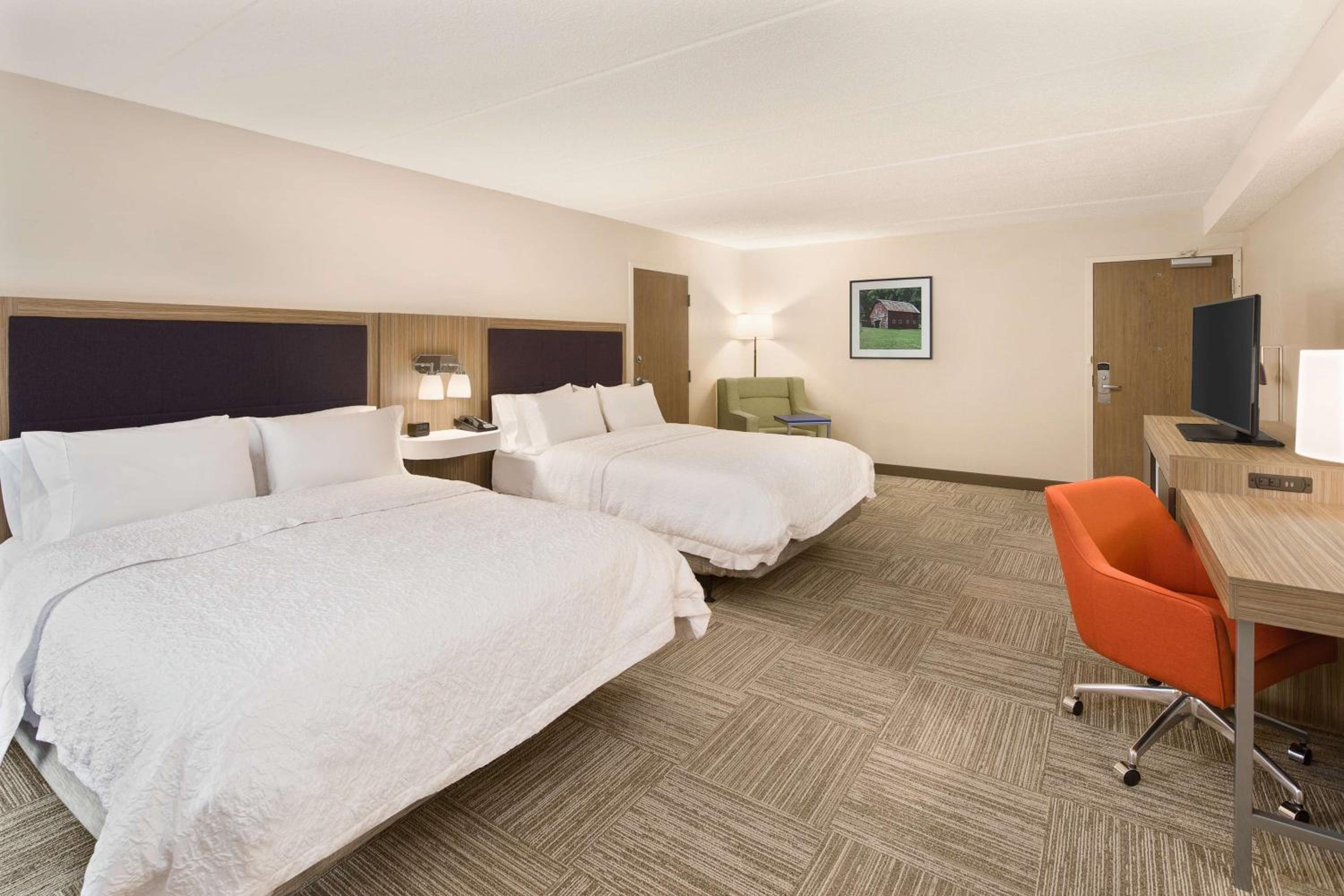 Queen Room with Two Queen Beds - Mobility and Hearing Access/Non-Smoking - Photo 2
