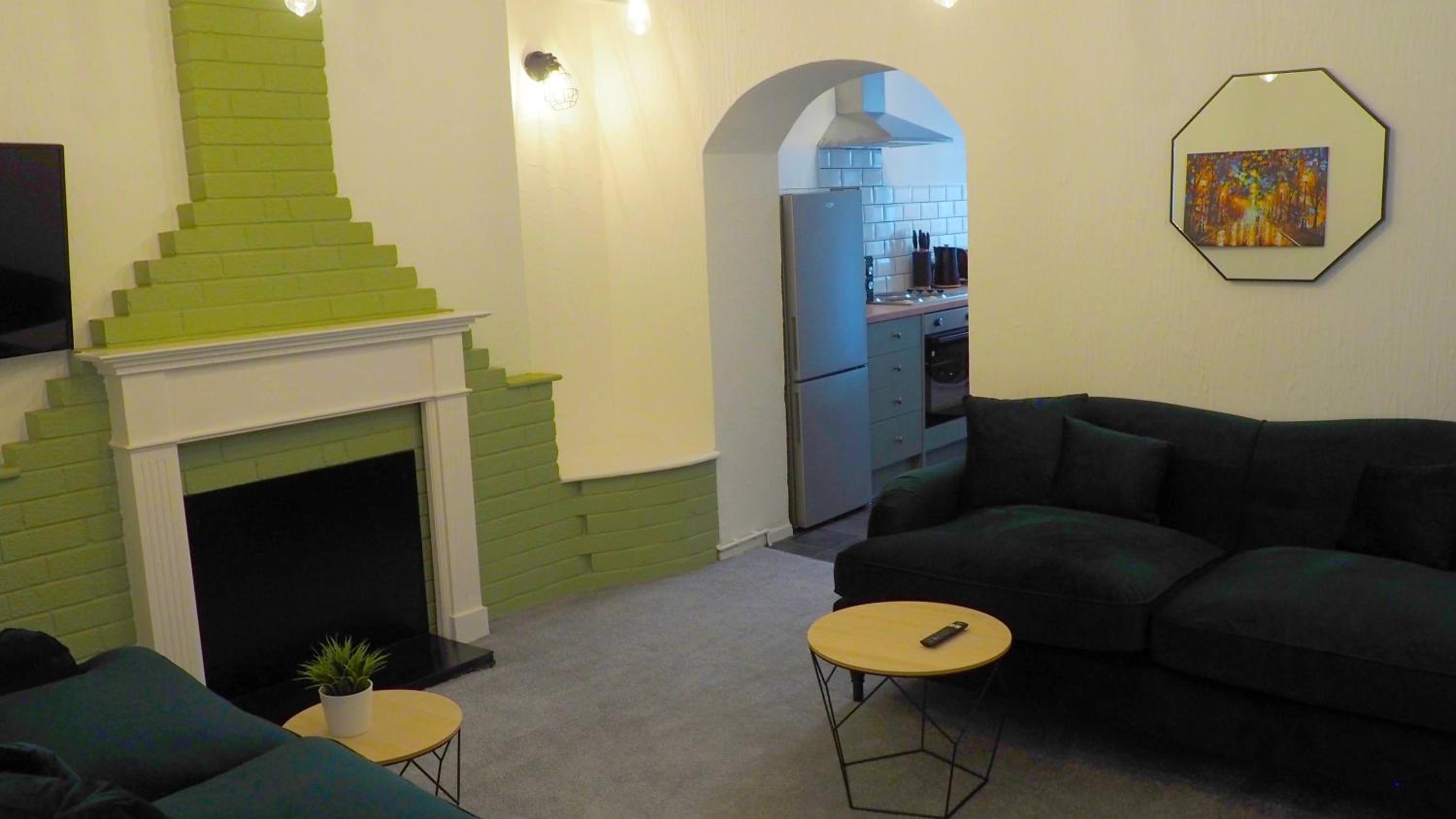 Four-Bedroom House photo 1