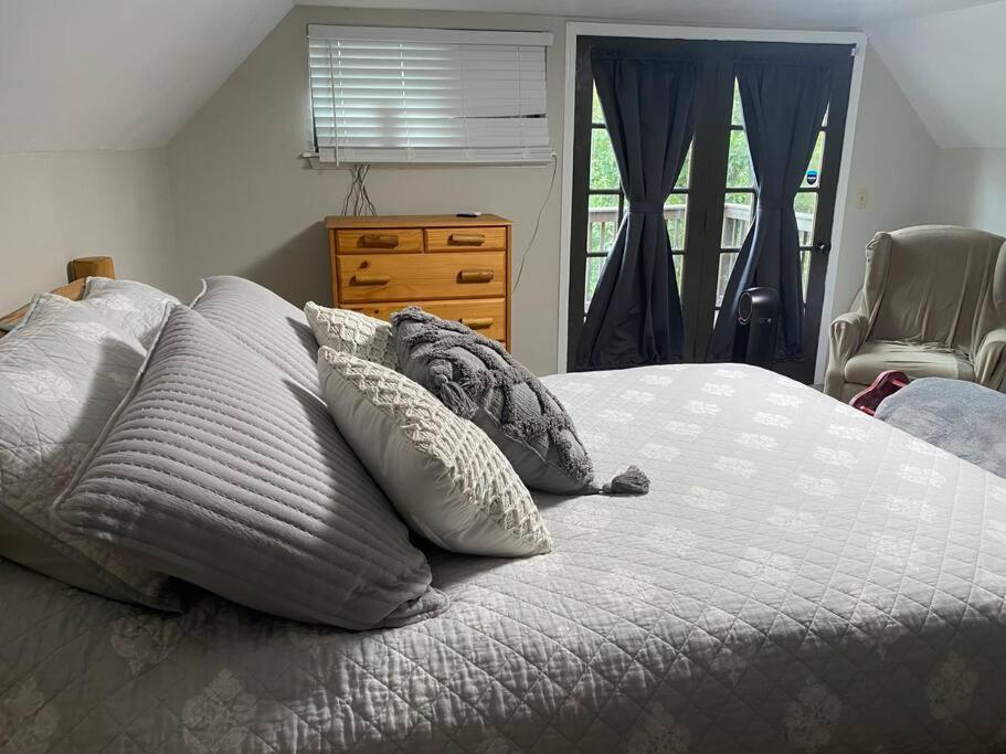 One-Bedroom House photo 1