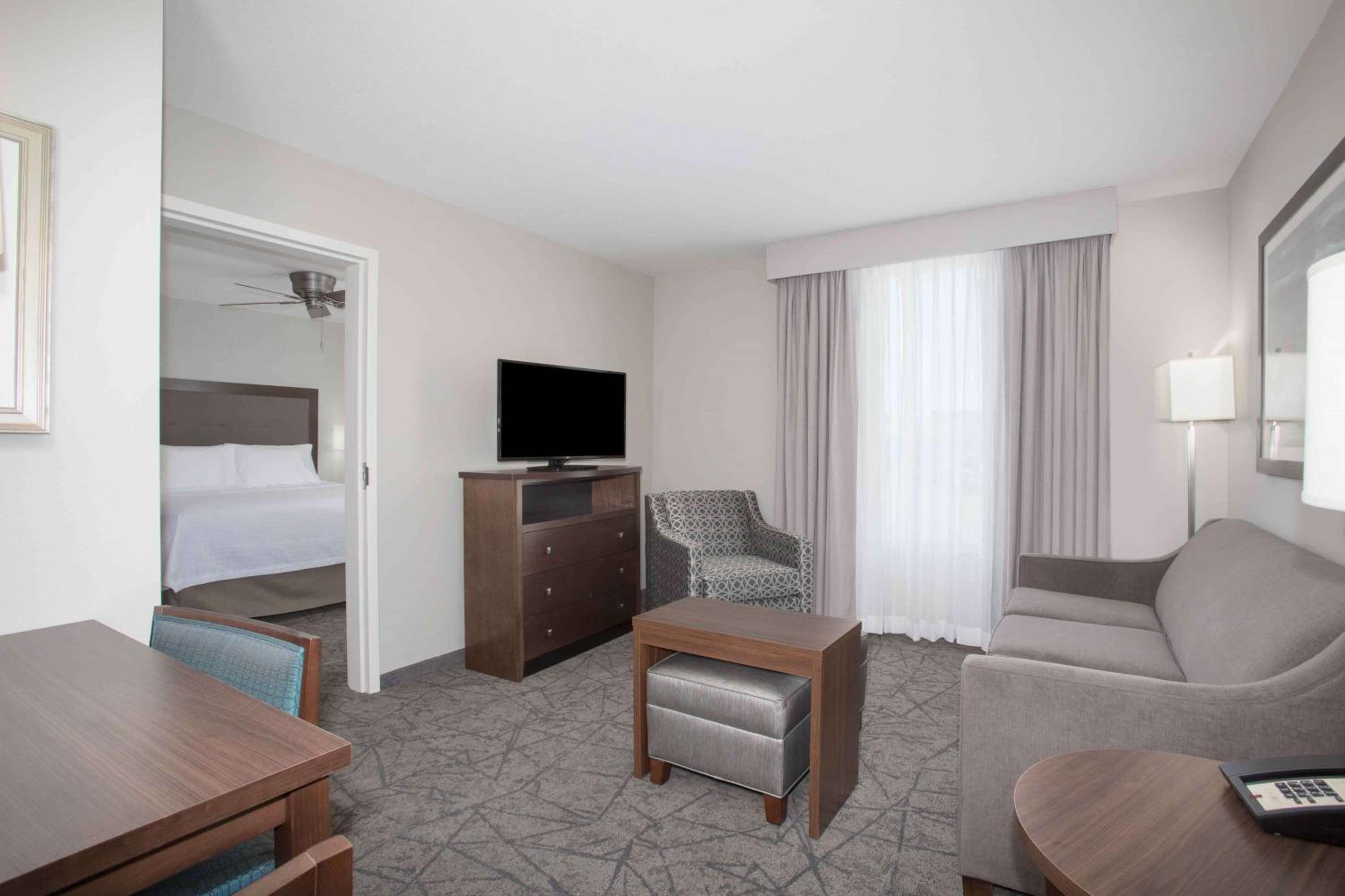 King Suite - Hearing Access/Non-Smoking