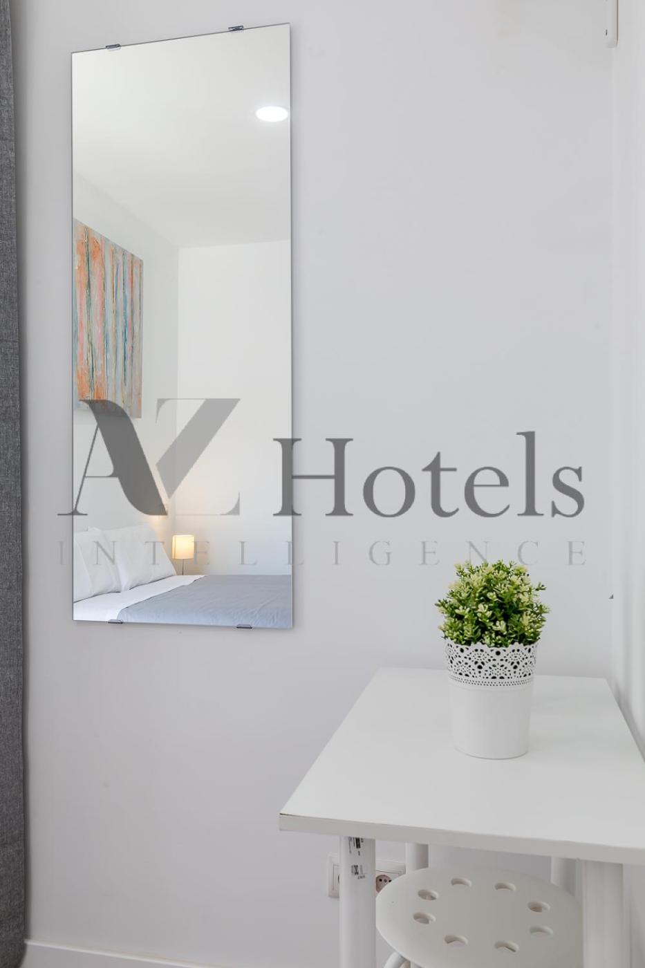 Standard Double Room with Shared Bathroom photo 3