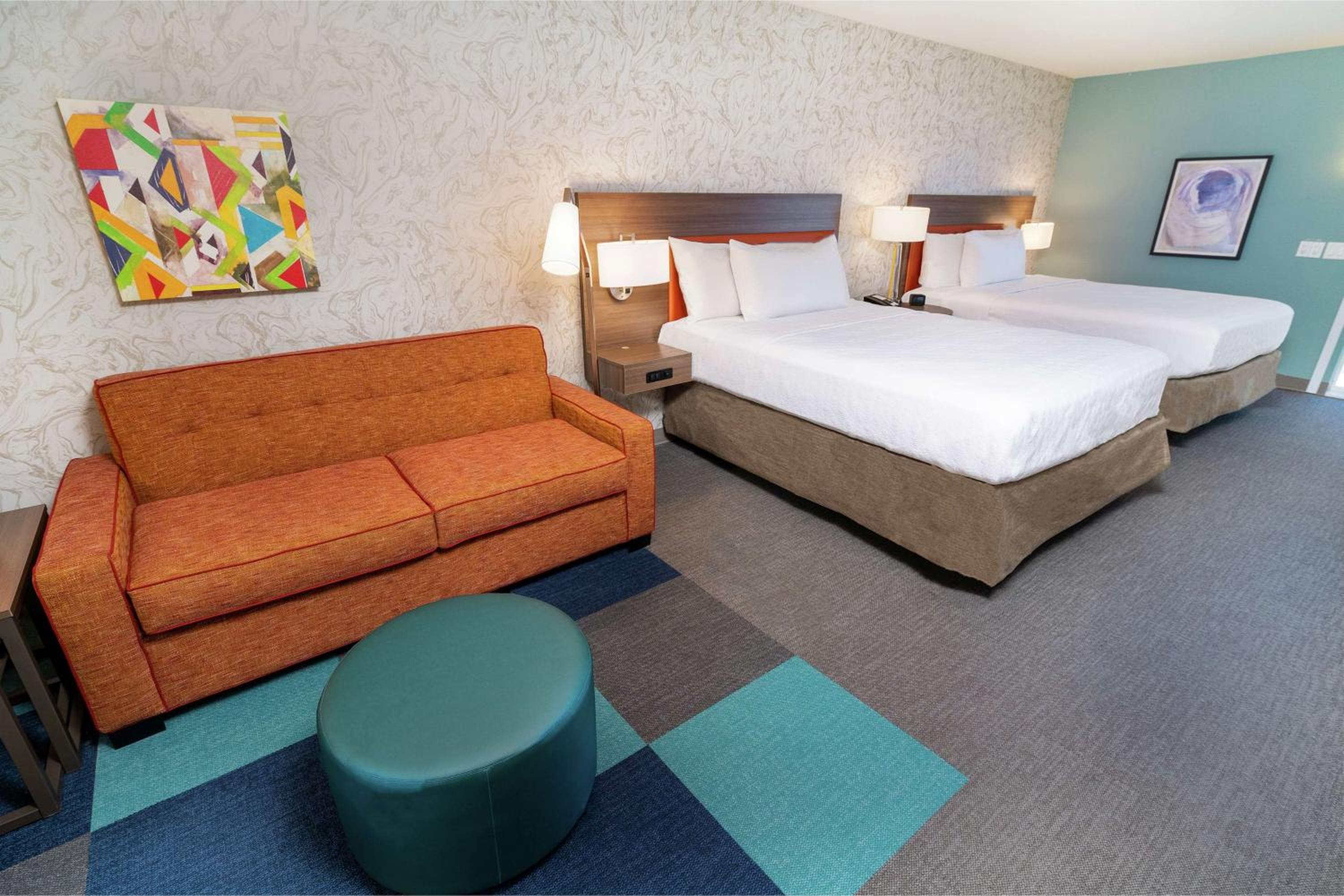 Queen Studio with Two Queen Beds - Non-Smoking