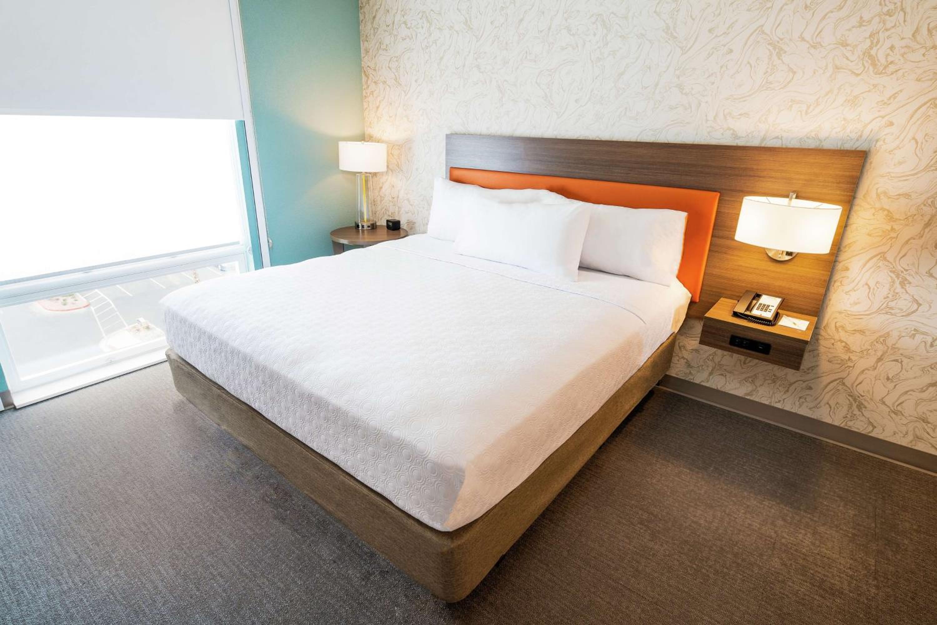 King Suite - Hearing Access/Non-Smoking