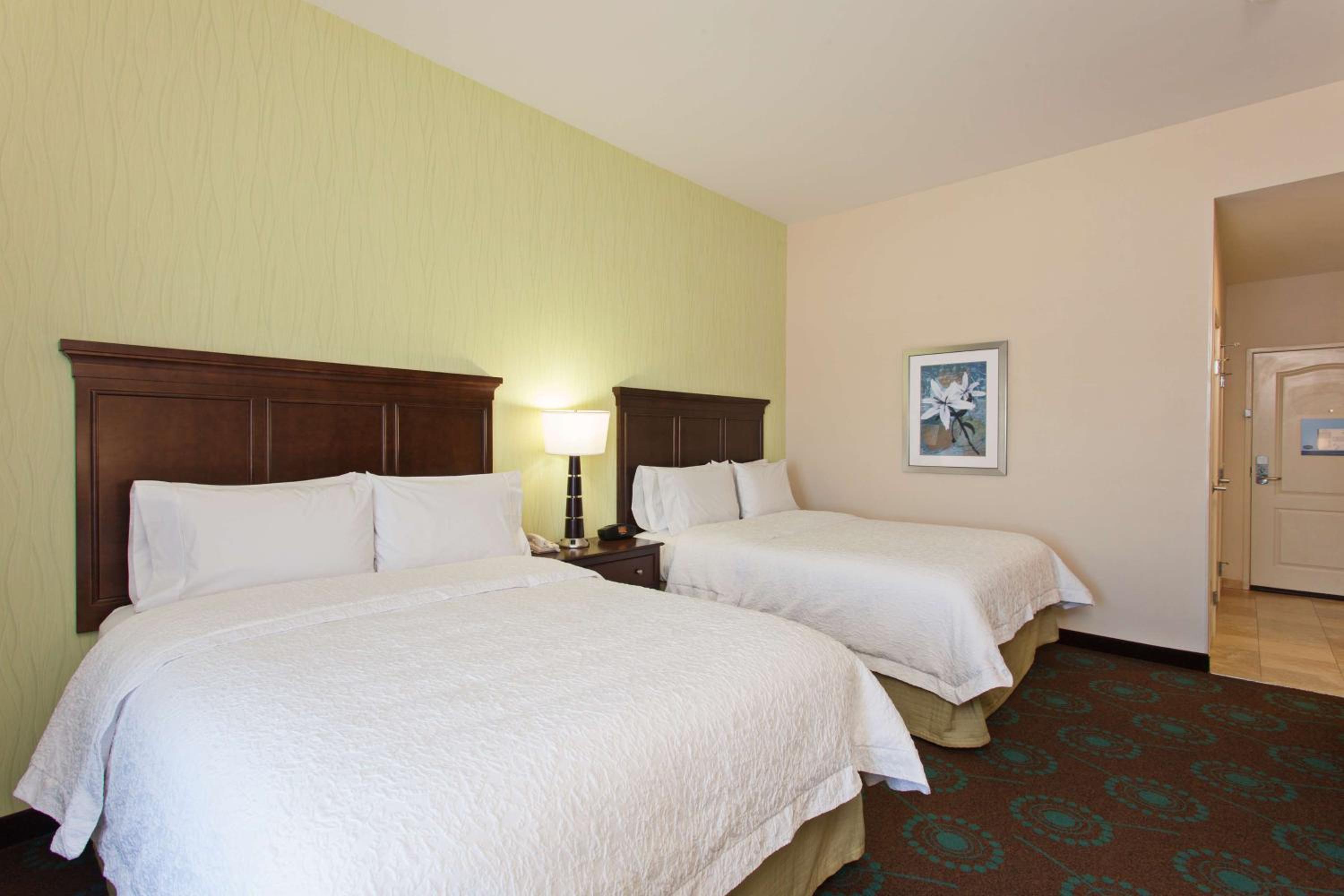 Queen Room with Two Queen Beds - Hearing Access/Non-Smoking