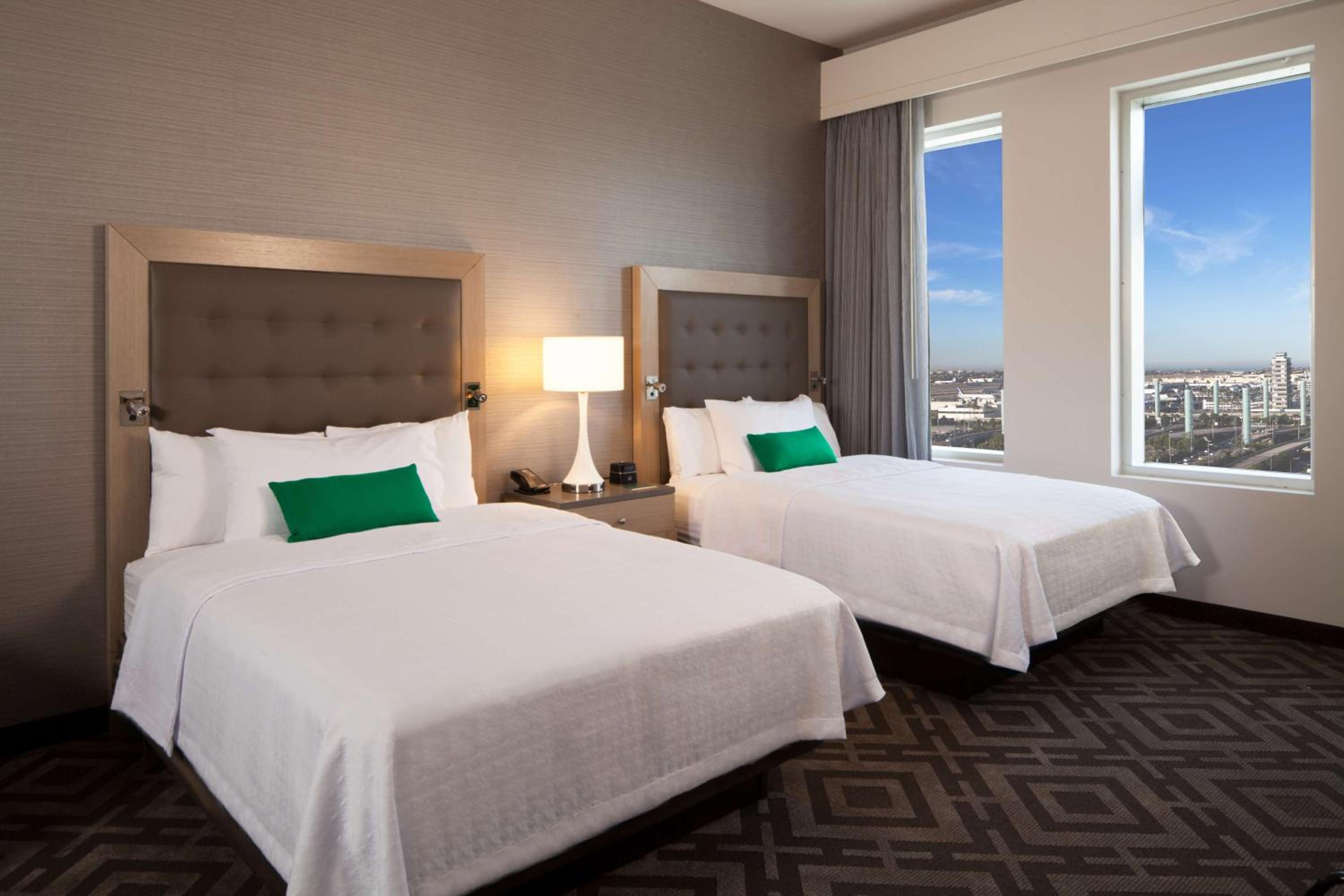 One-Bedroom Suite with Two Queen Beds - Non-Smoking