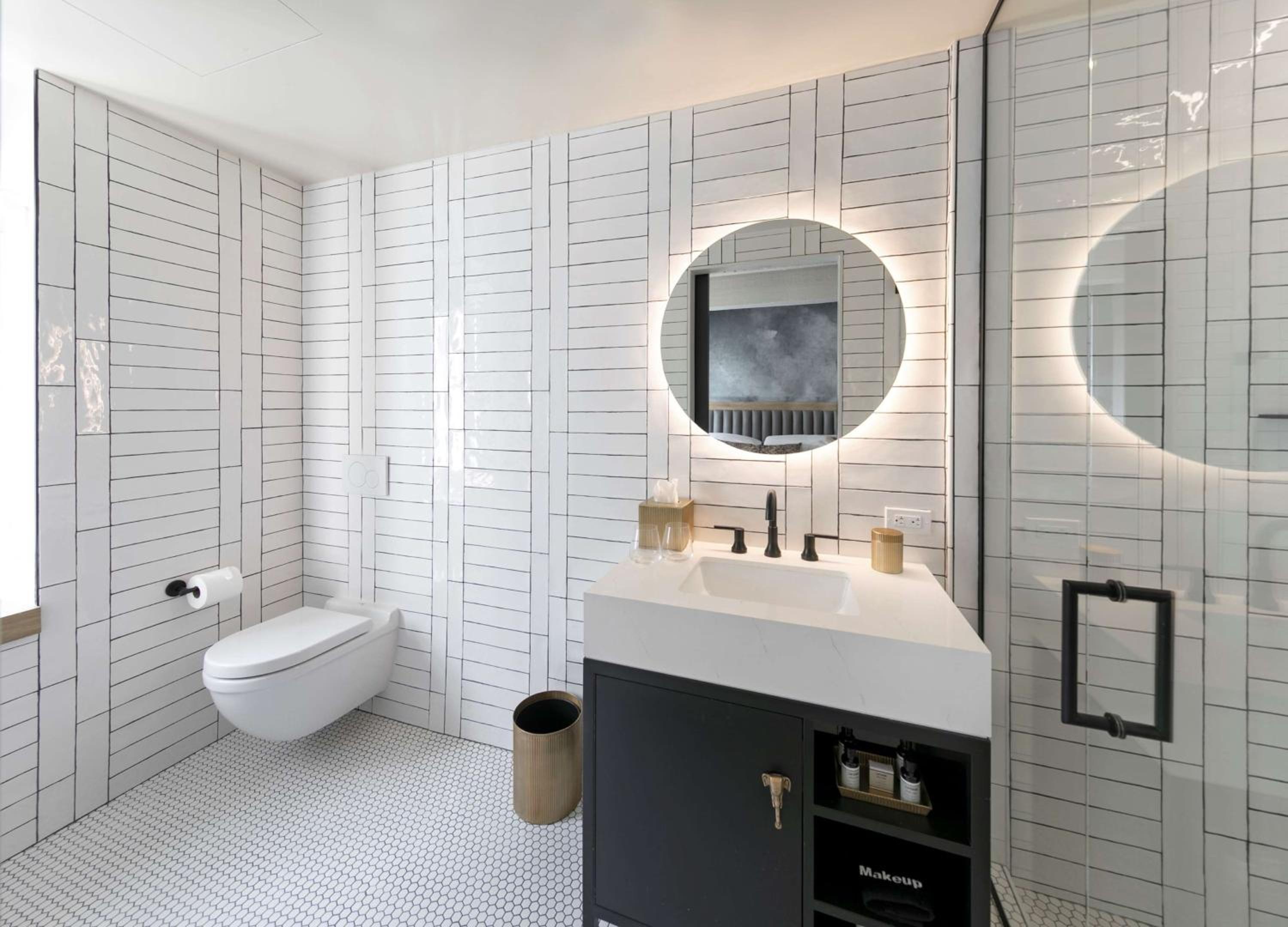 Urban King Room with City View