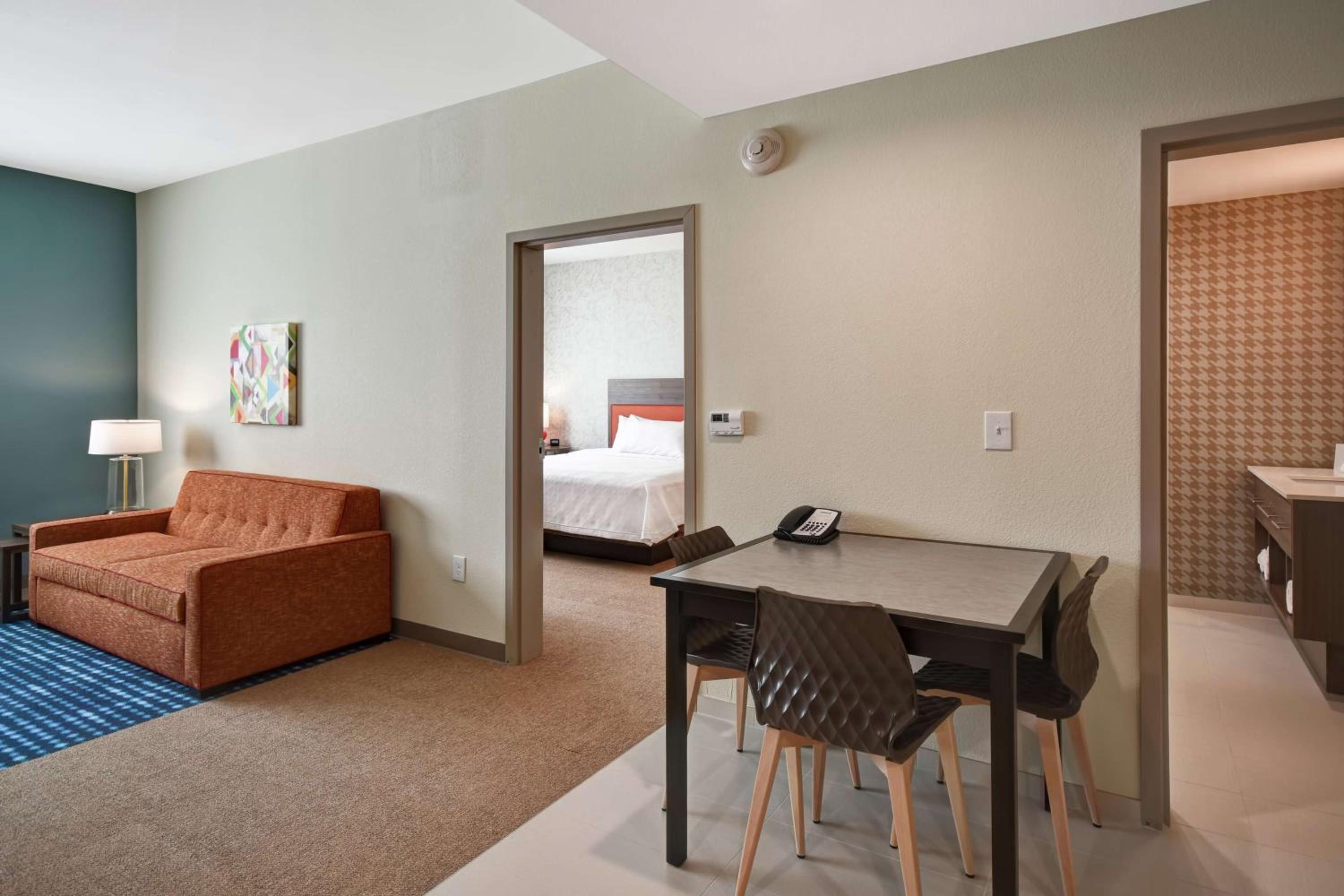 King Suite - Hearing Access/Non-Smoking photo 1