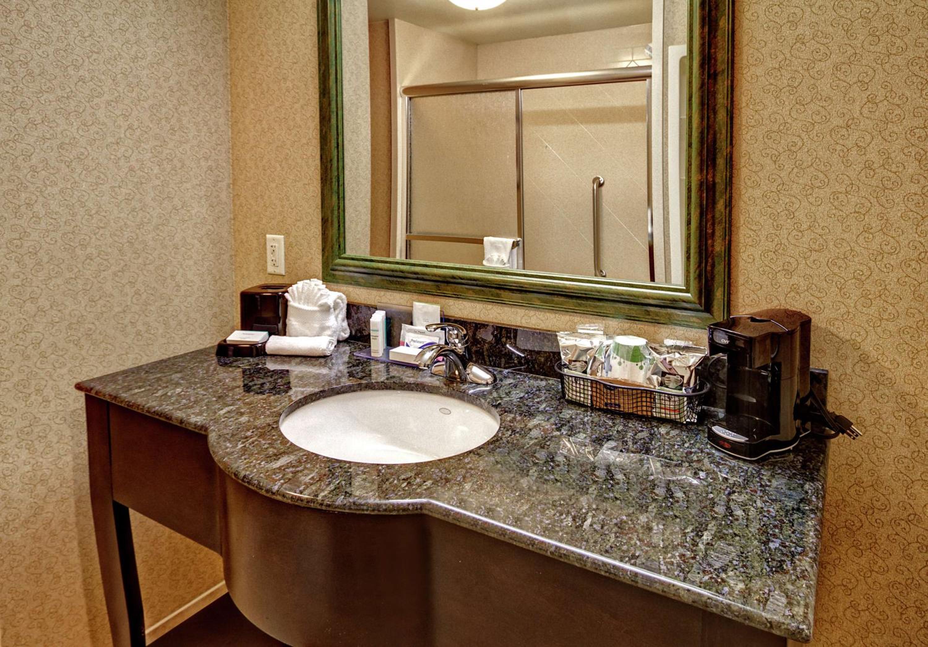King Studio Suite - Non-Smoking - Photo 4