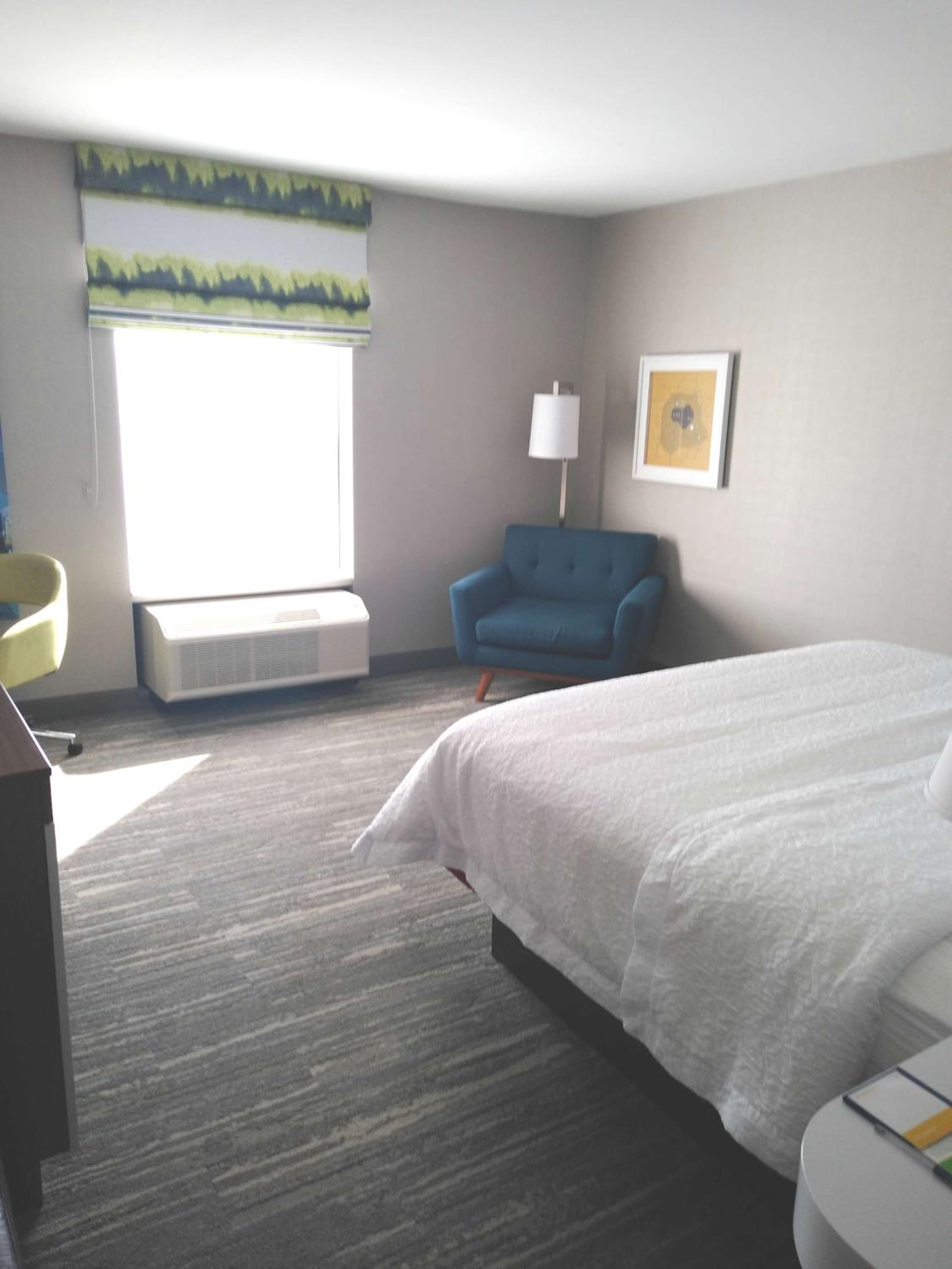 King Room with Whirlpool - Non-Smoking