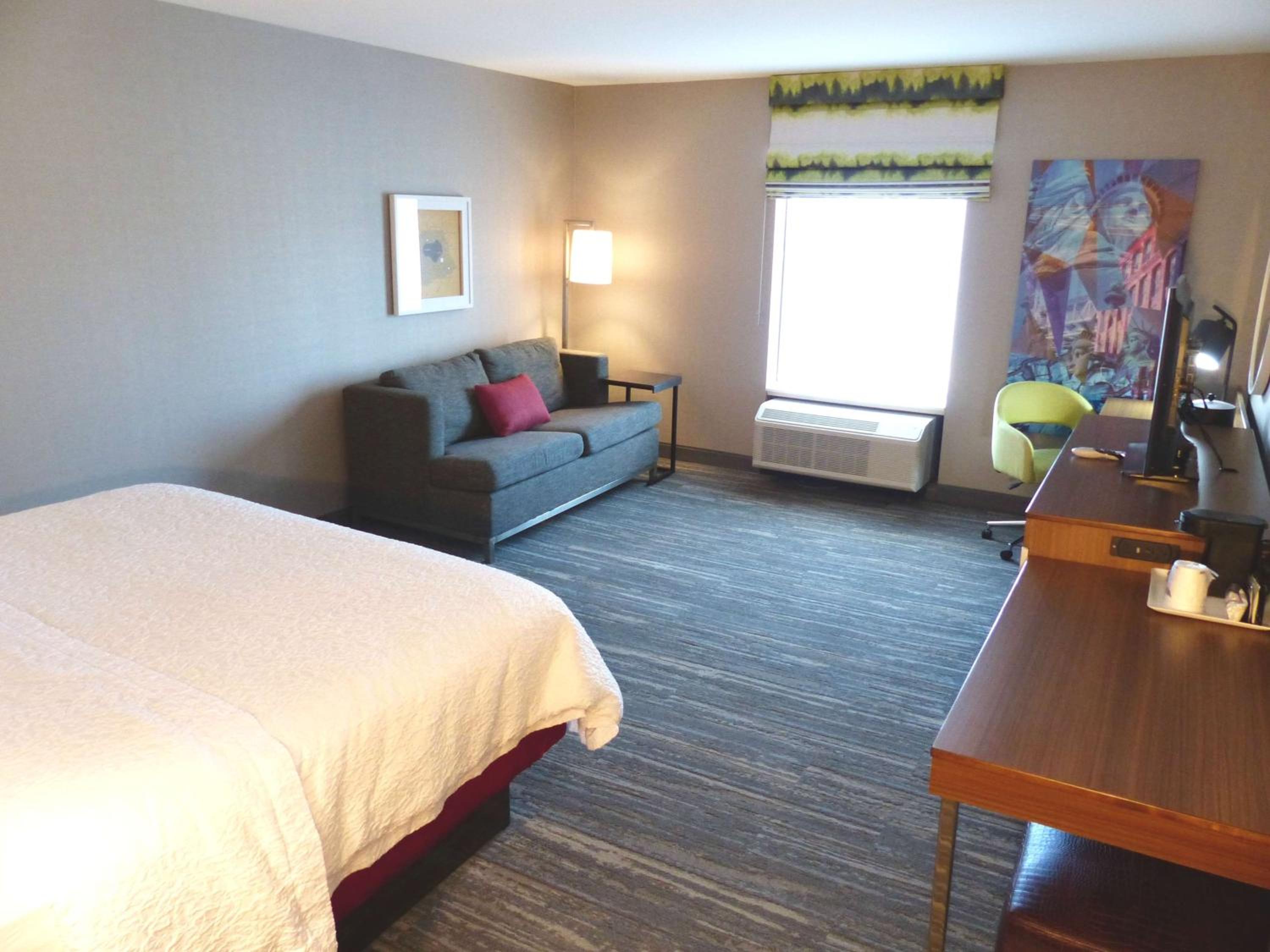 King Room - Non-Smoking photo 3