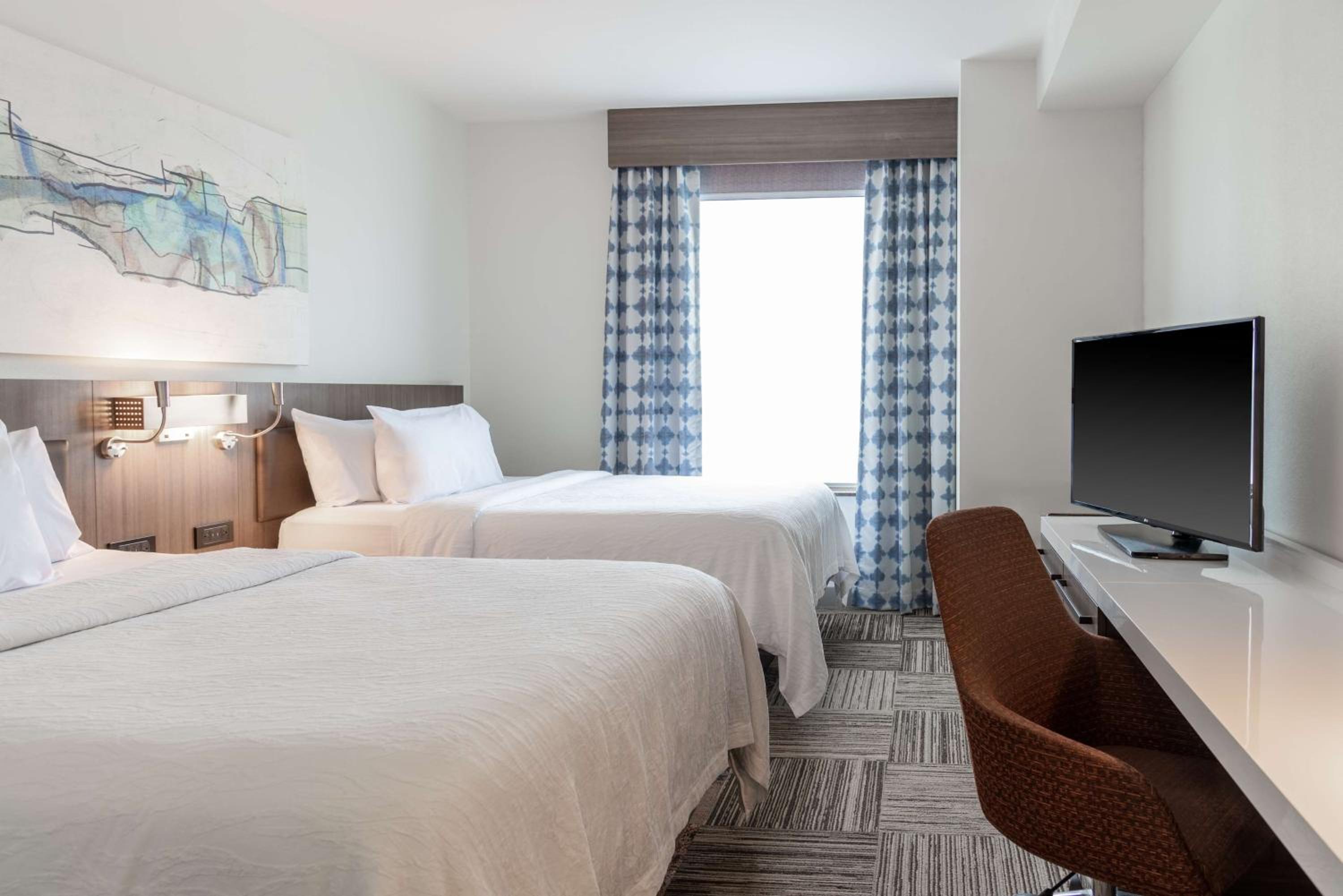 Deluxe Queen Room - Photo 6