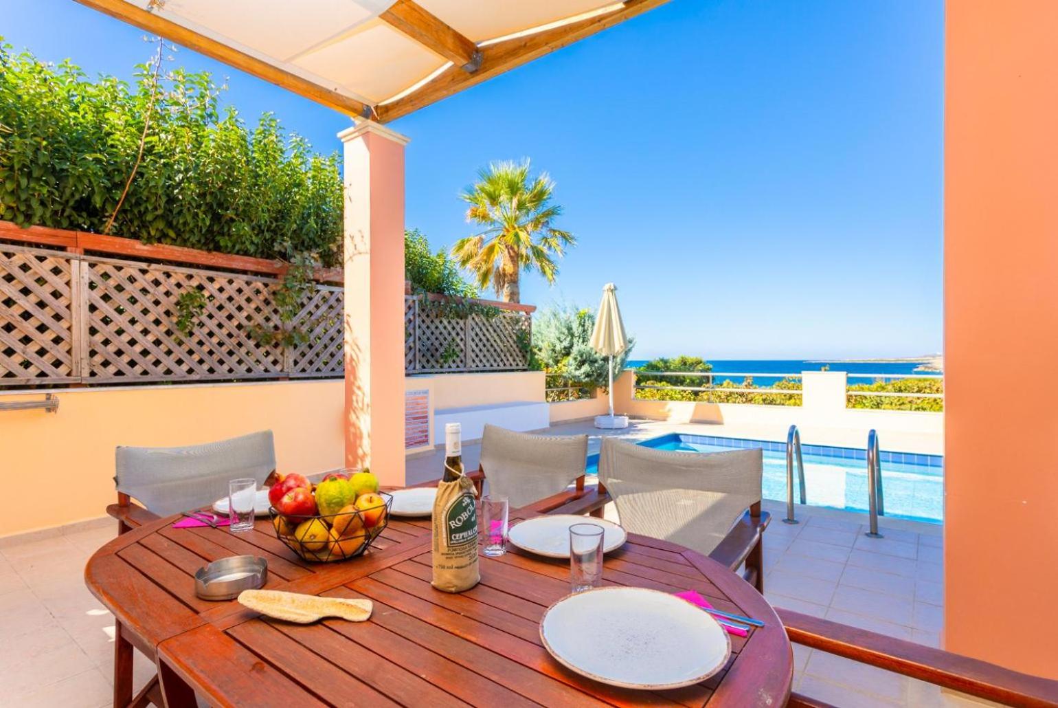 Villa photo 3