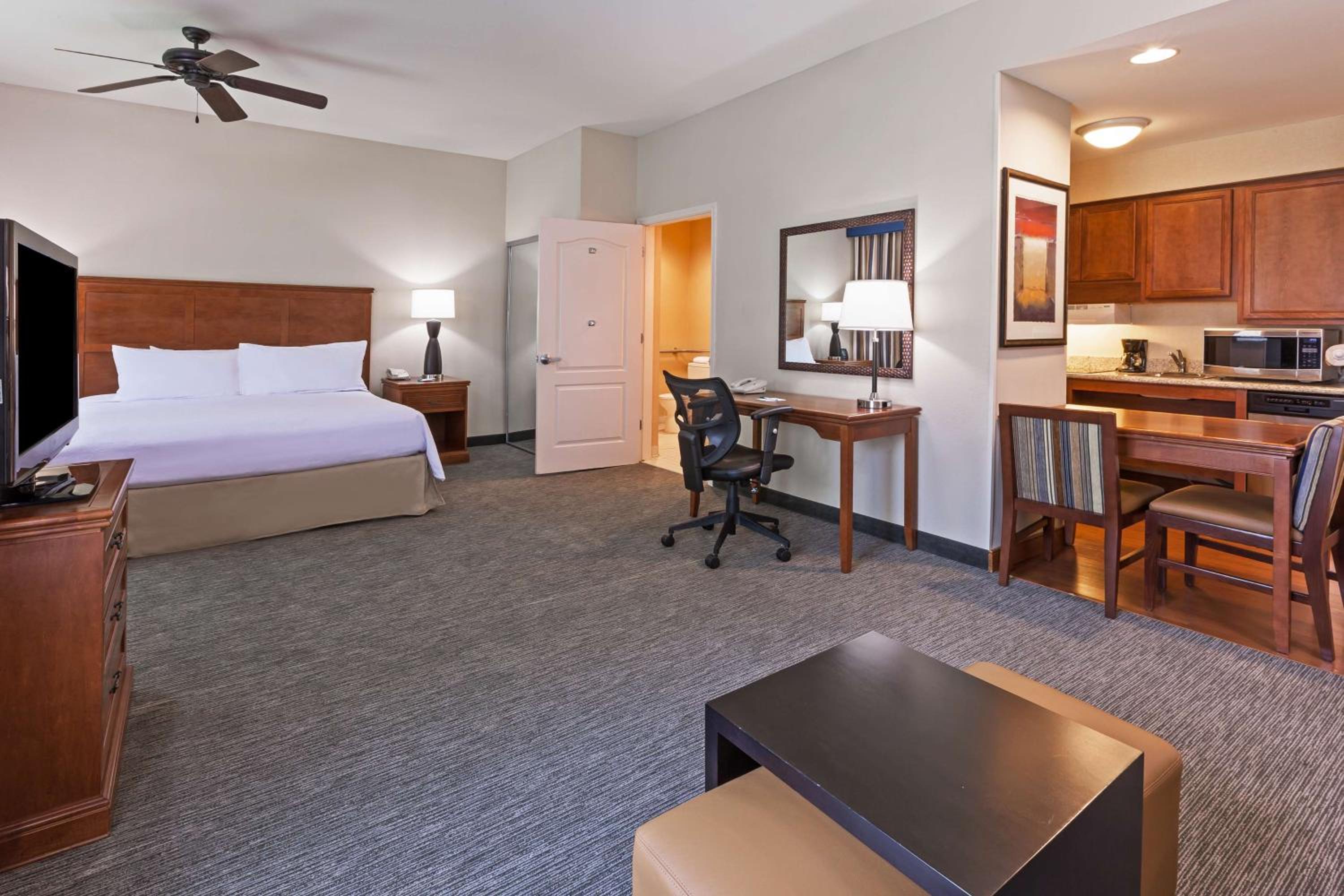 King Studio Suite - Hearing Access/Non-Smoking - Photo 3