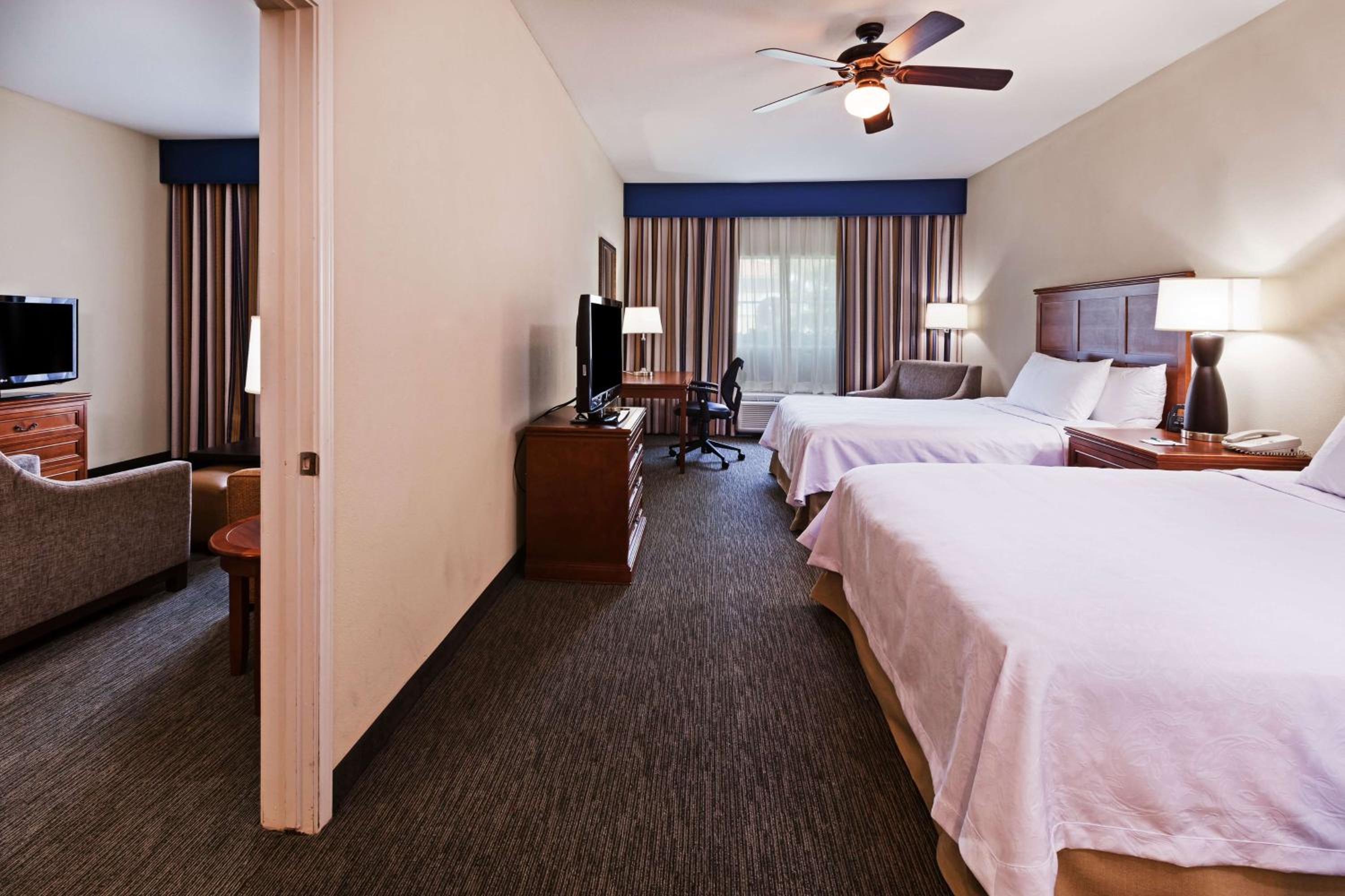 One-Bedroom Queen Suite with Two Queen Beds - Non-Smoking - Photo 1