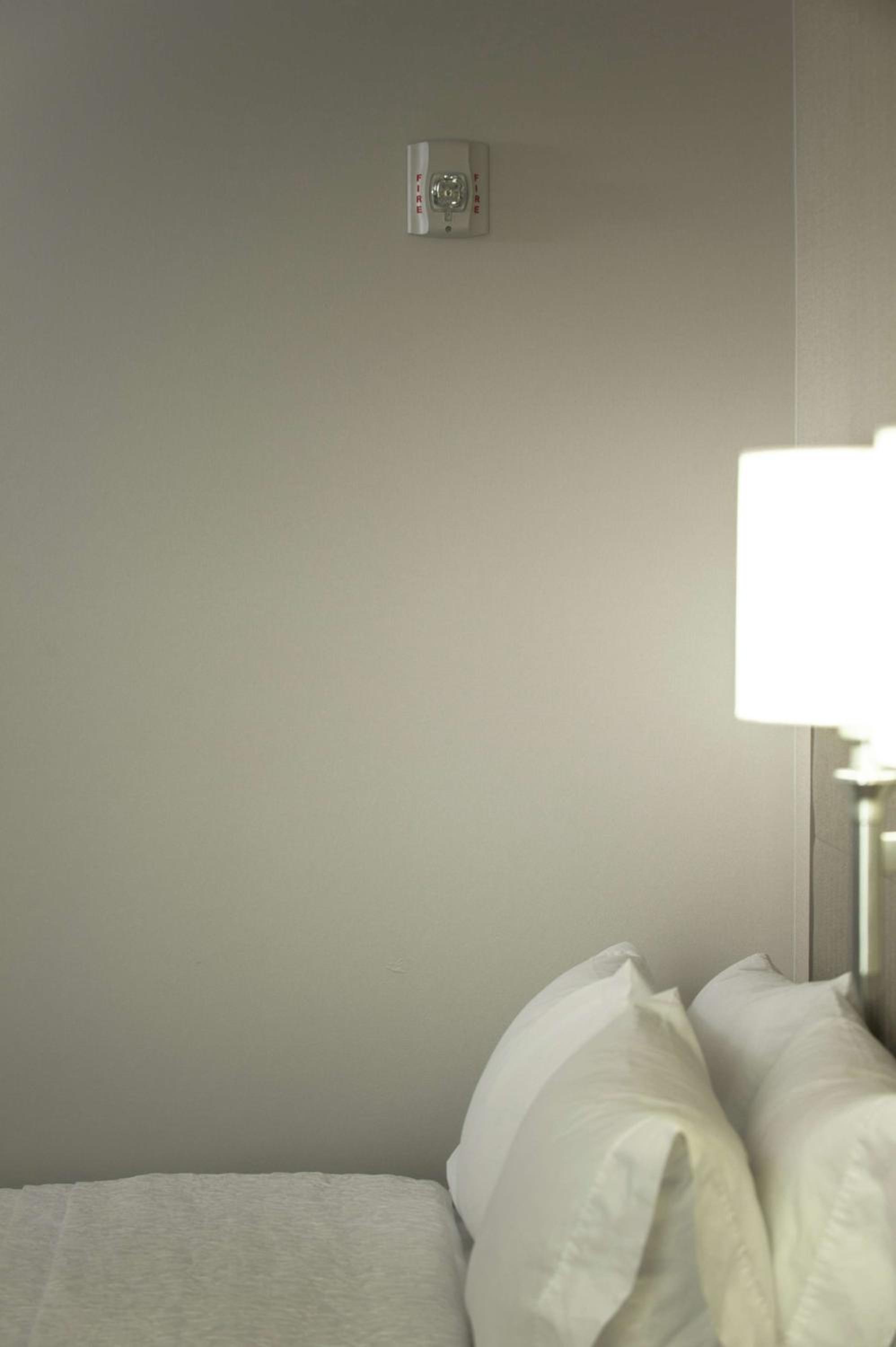 King Room - Hearing Access/Non-Smoking