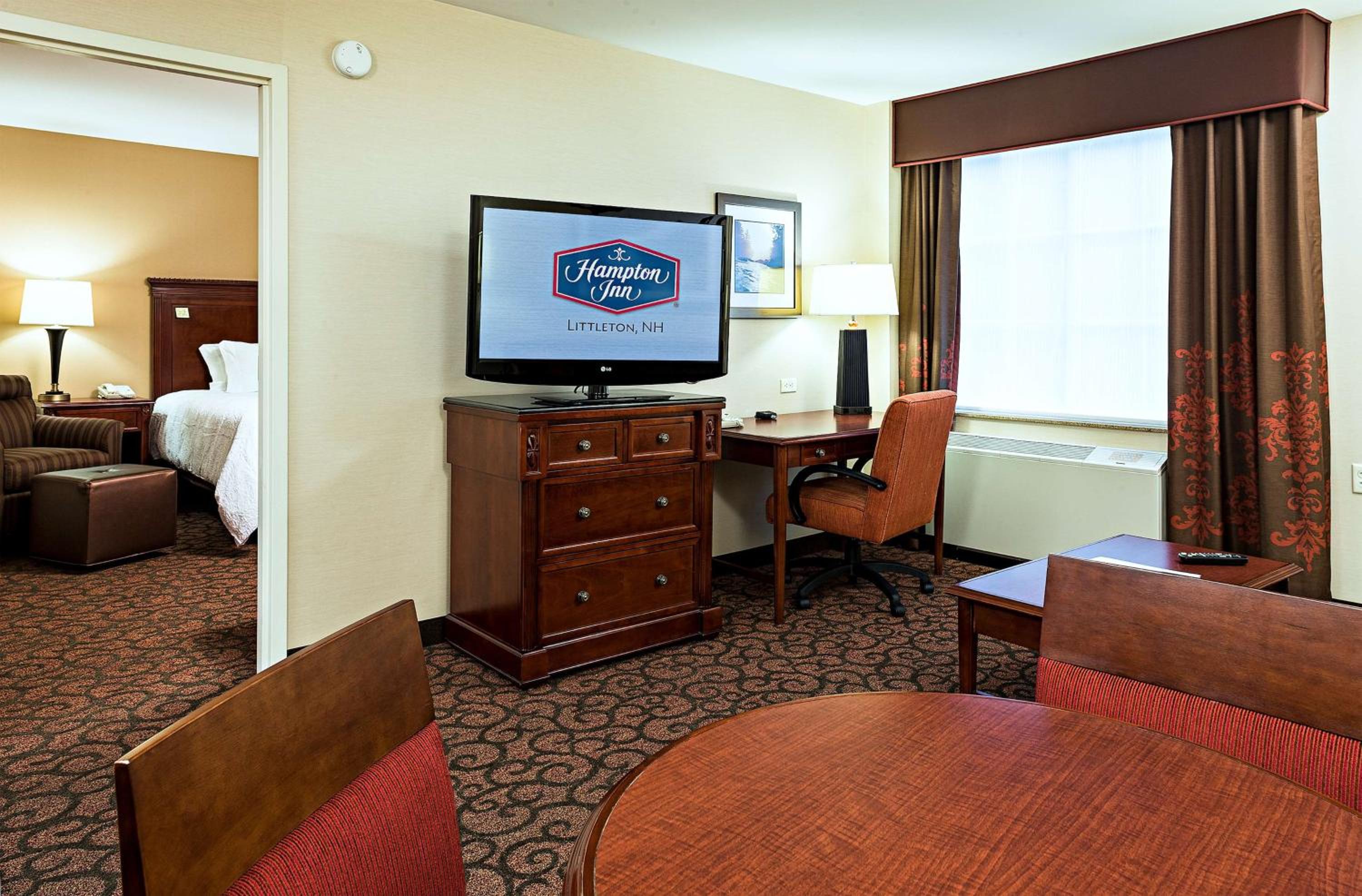 One-Bedroom King Suite - Non-Smoking - Photo 5