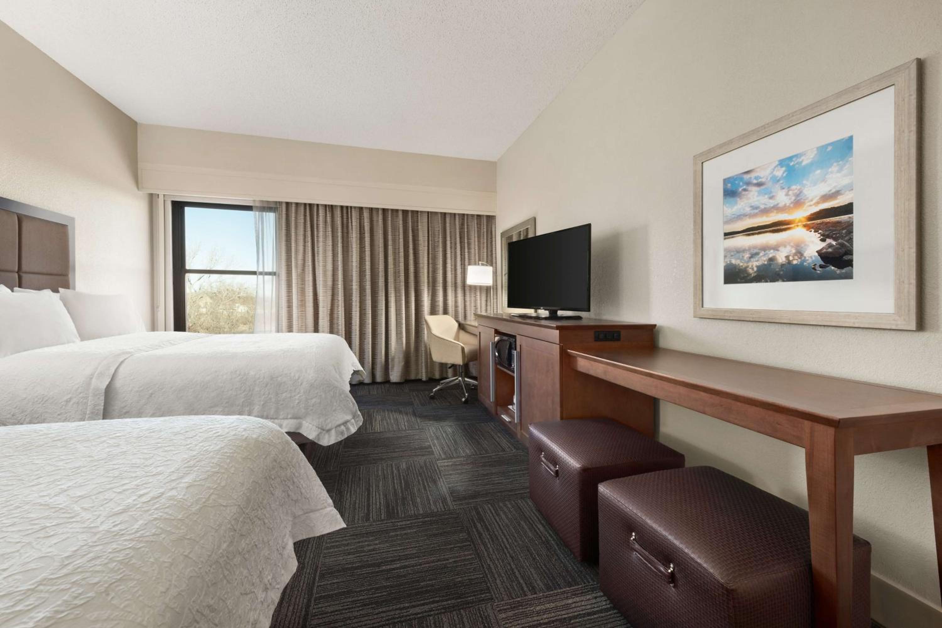 Room with Two Queen Beds - Non-Smoking - Photo 1