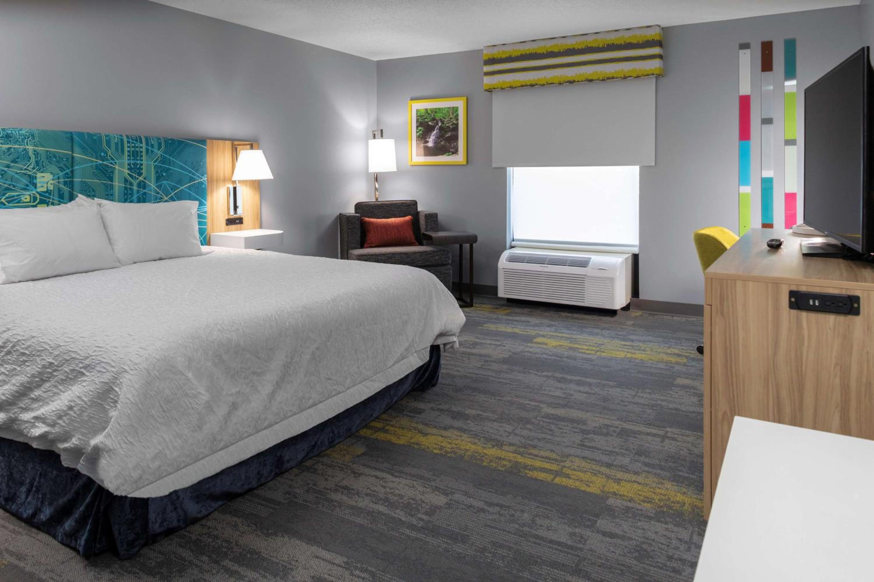 King Room - Mobility Access/Non-Smoking - Photo 1