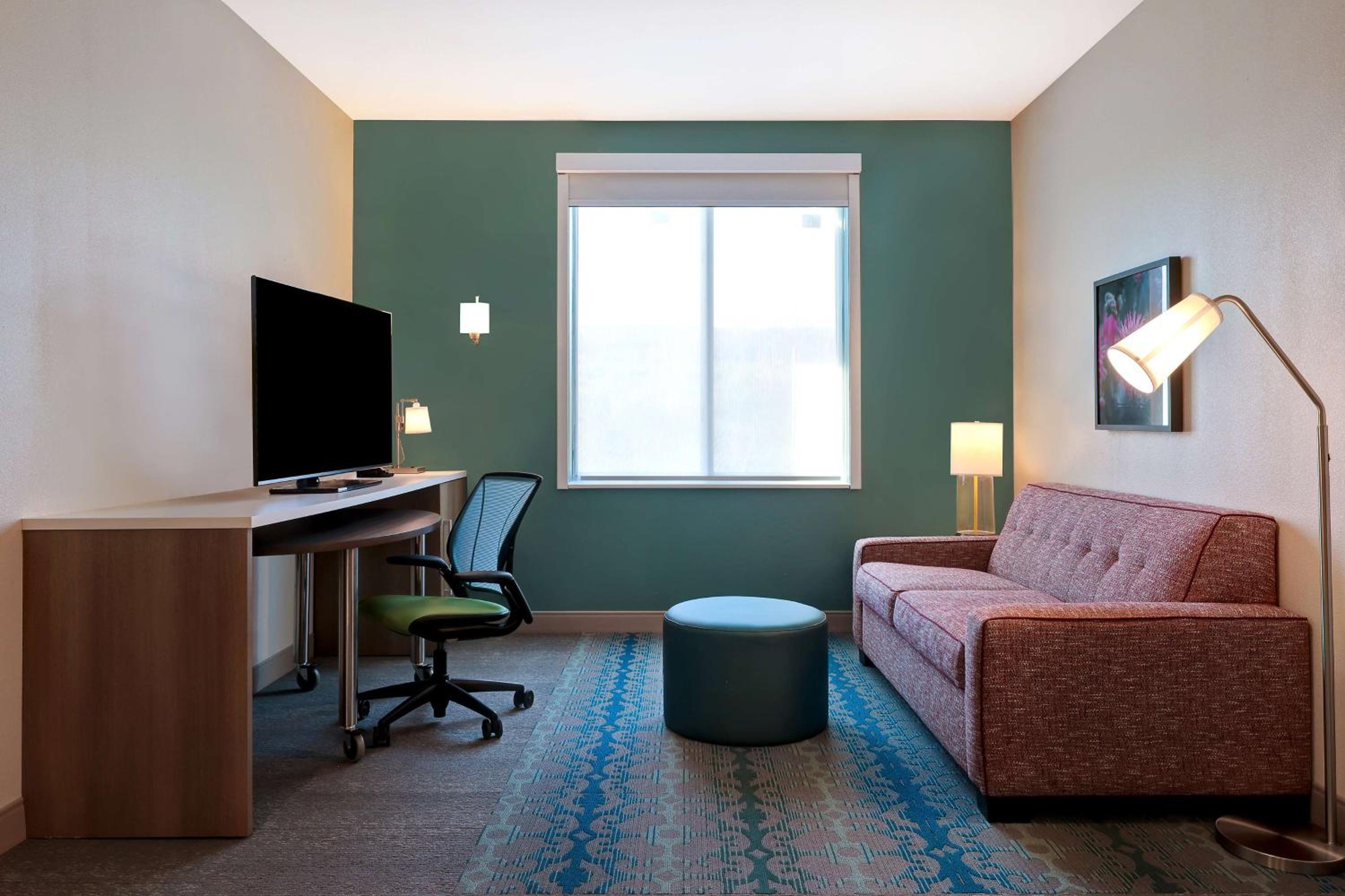 One-Bedroom King Suite - Non-Smoking - Photo 1