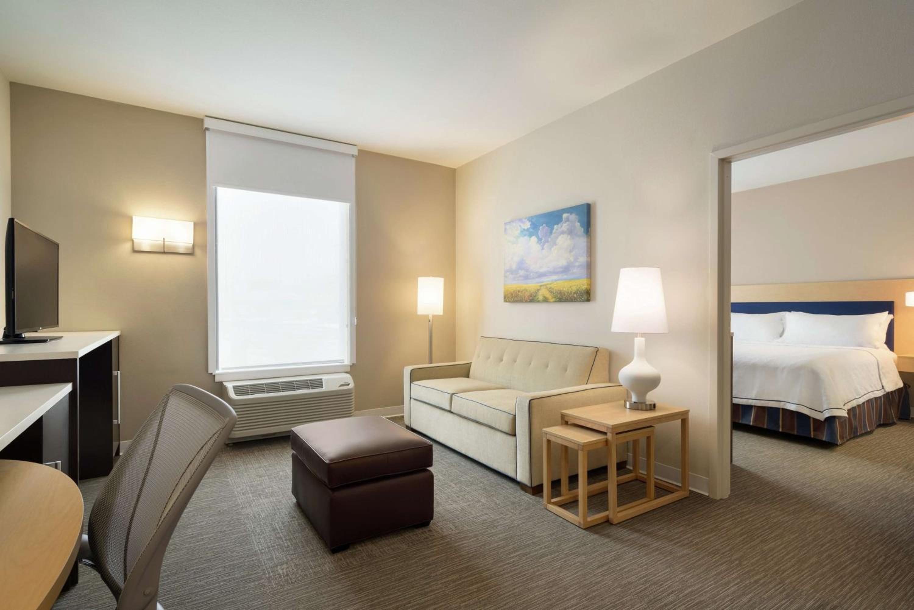 One-Bedroom King Suite - Non-Smoking photo 1