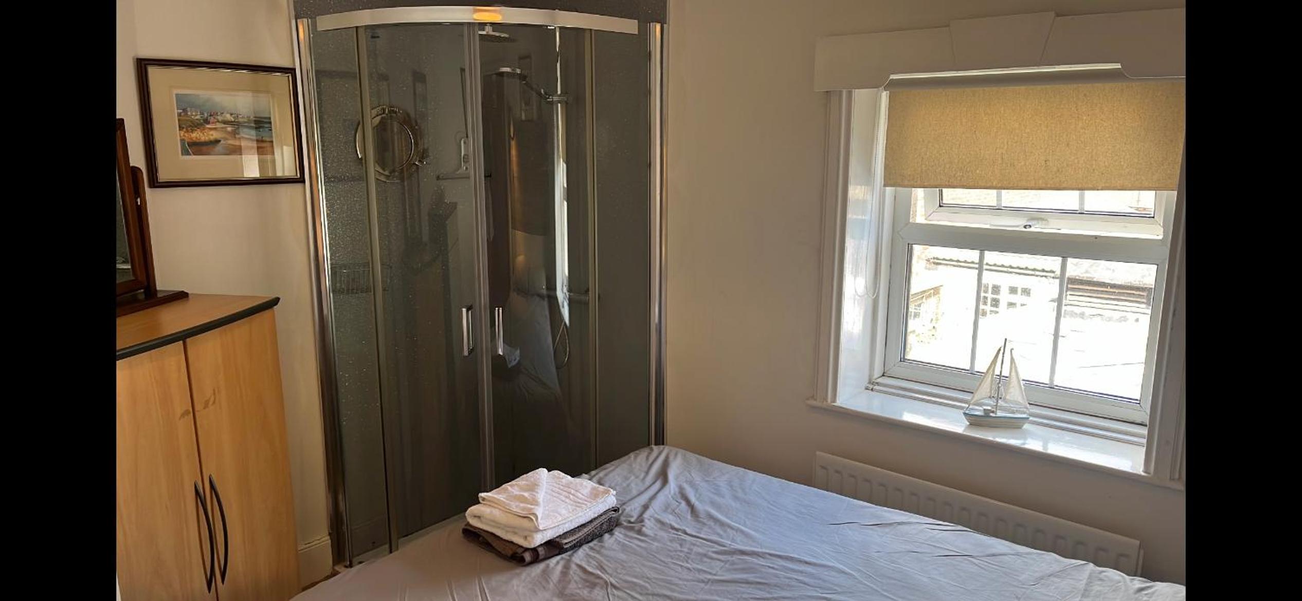 Budget Double Room - Photo 4