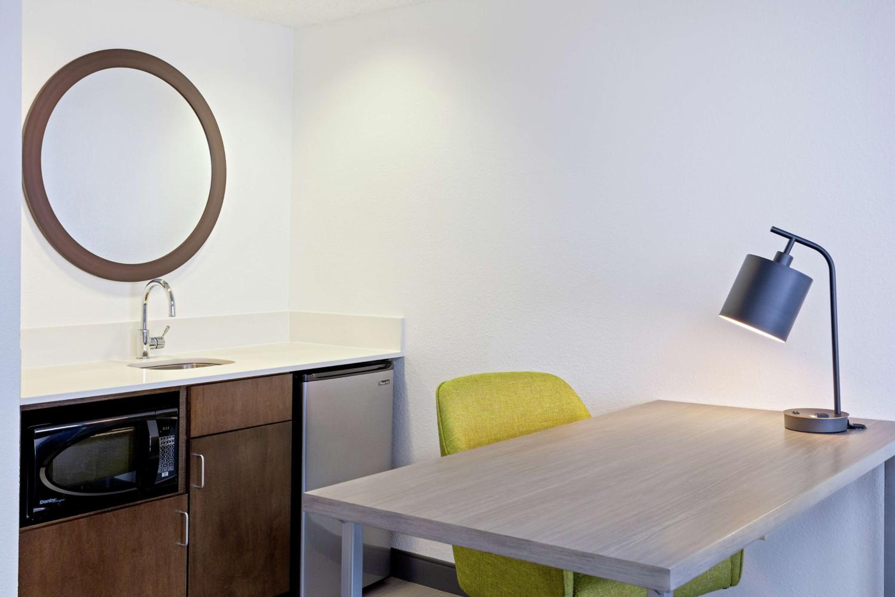 King Studio Suite