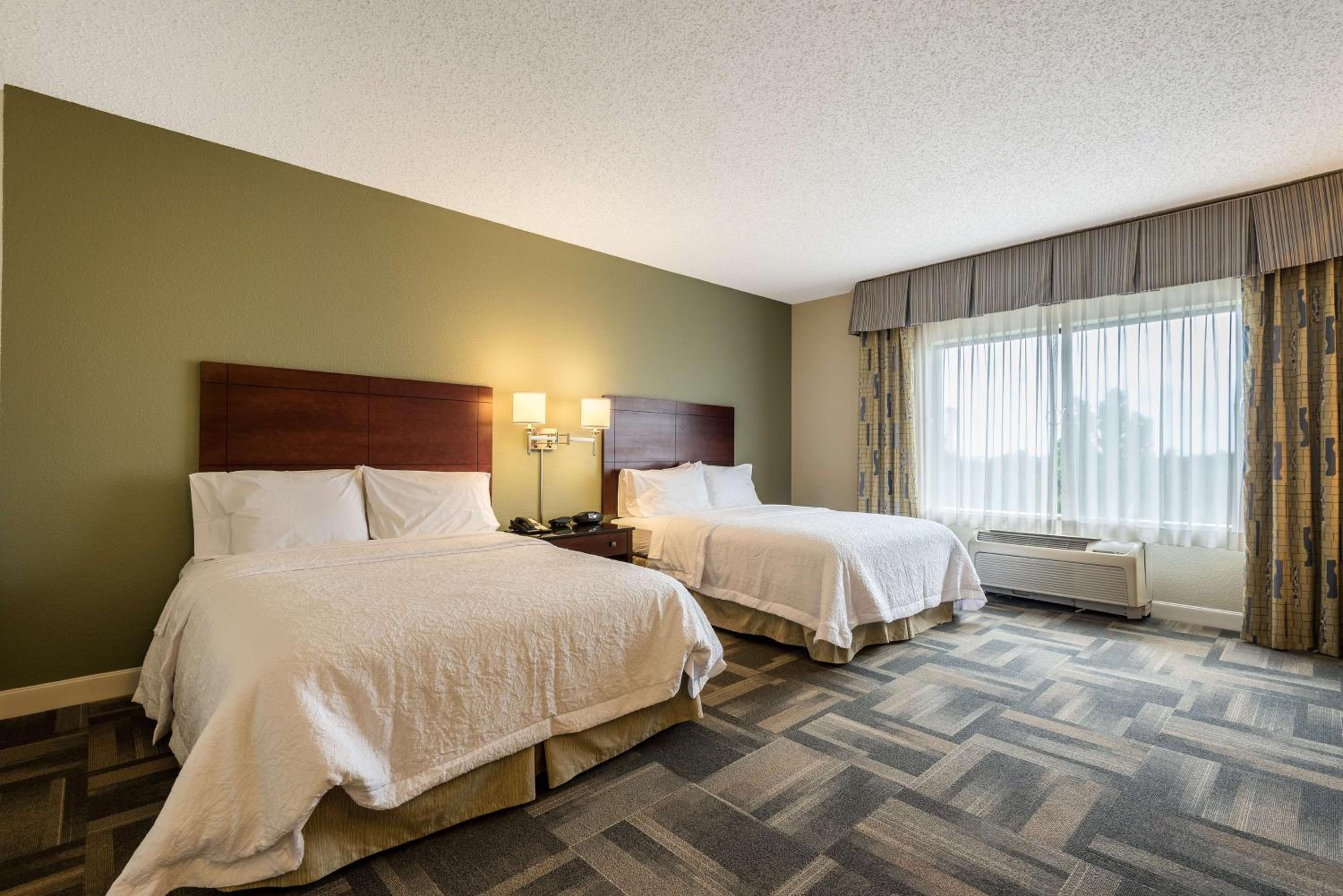 Queen Room with Two Queen Beds - Mobility and Hearing Access/Non-Smoking
