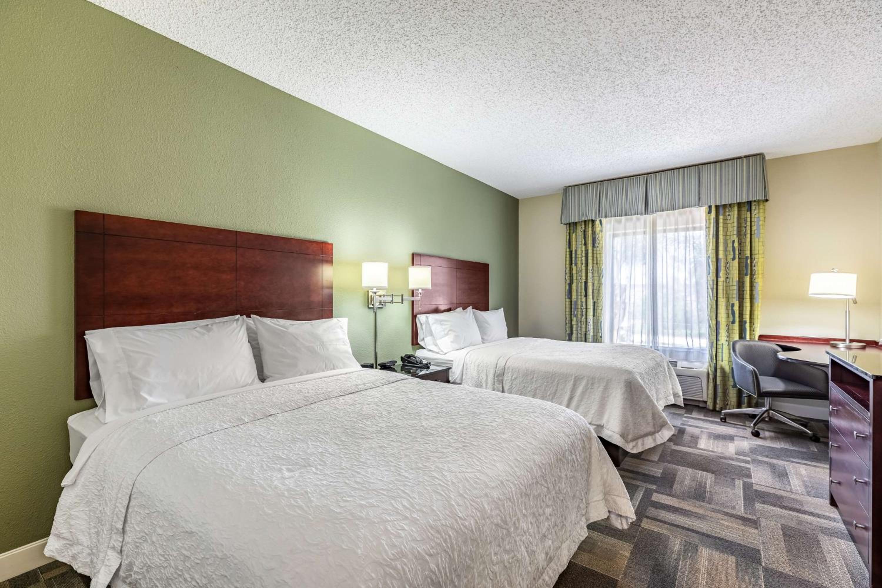 Room with Two Queen Beds - Non-Smoking