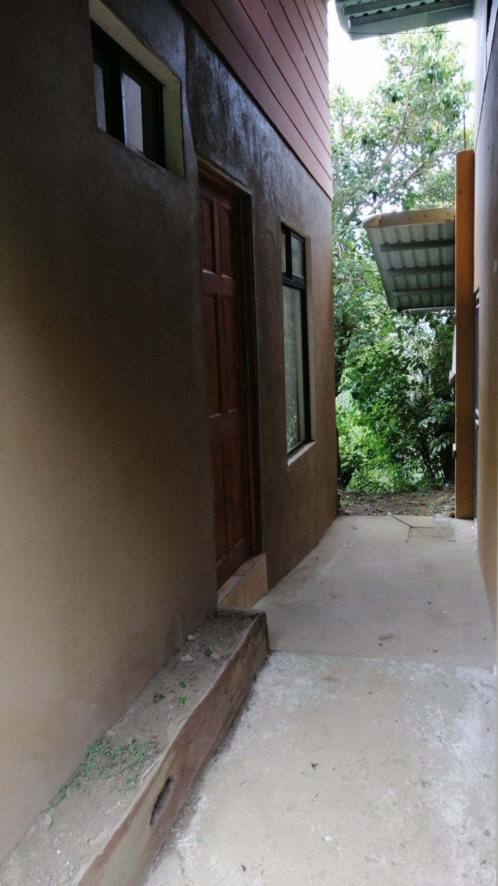 Apartment - Split Level photo 3