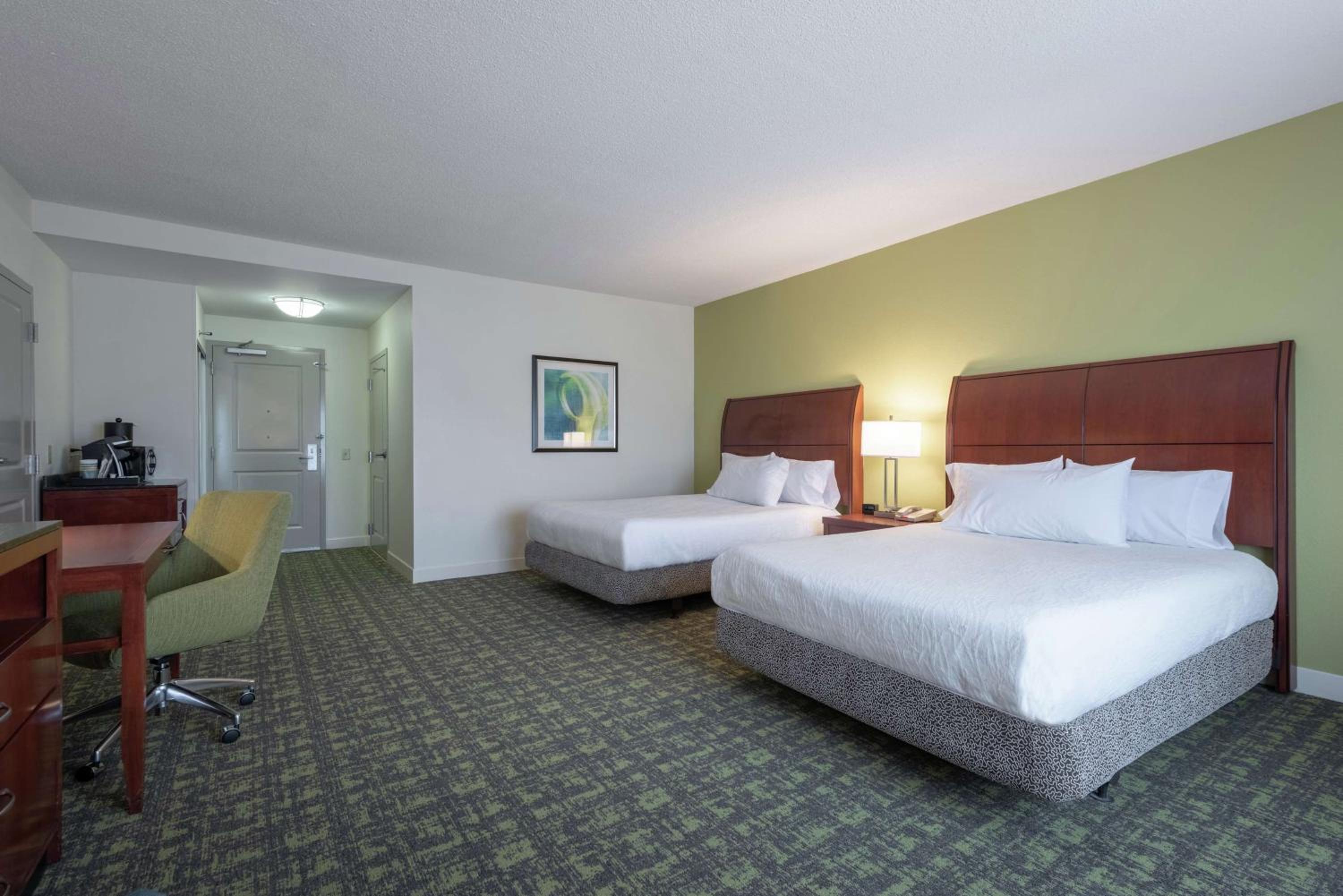 Queen Room with Two Queen Beds - Mobility and Hearing Access - Photo 7
