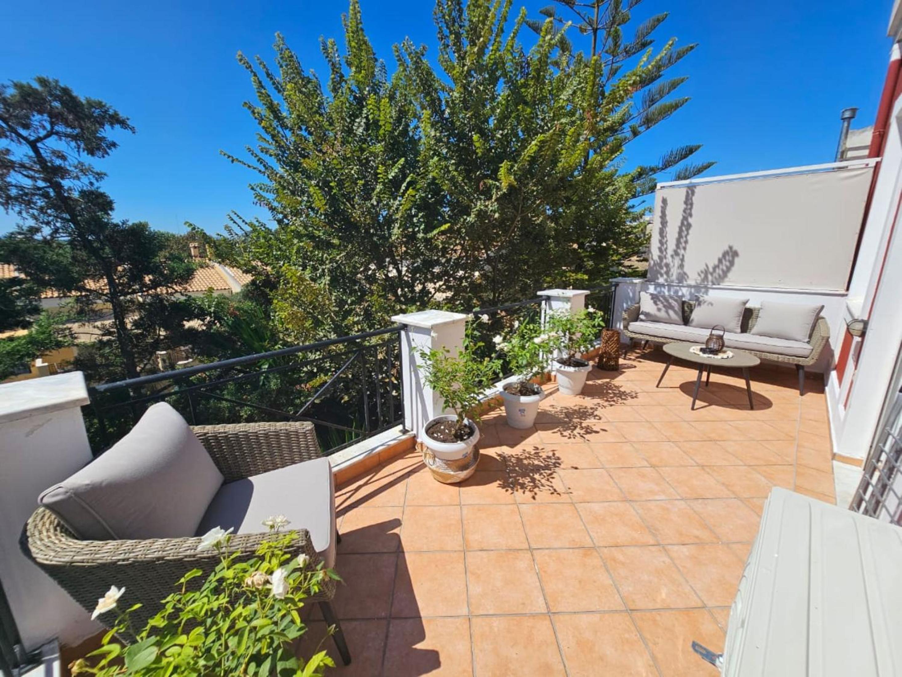 Villa photo 3