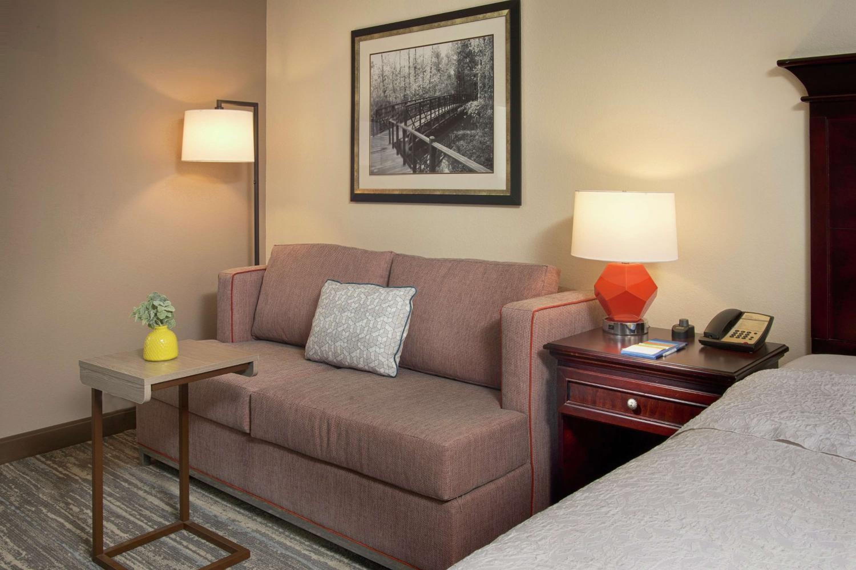 King Room with Sofa Bed and Study - Non-Smoking - Photo 6