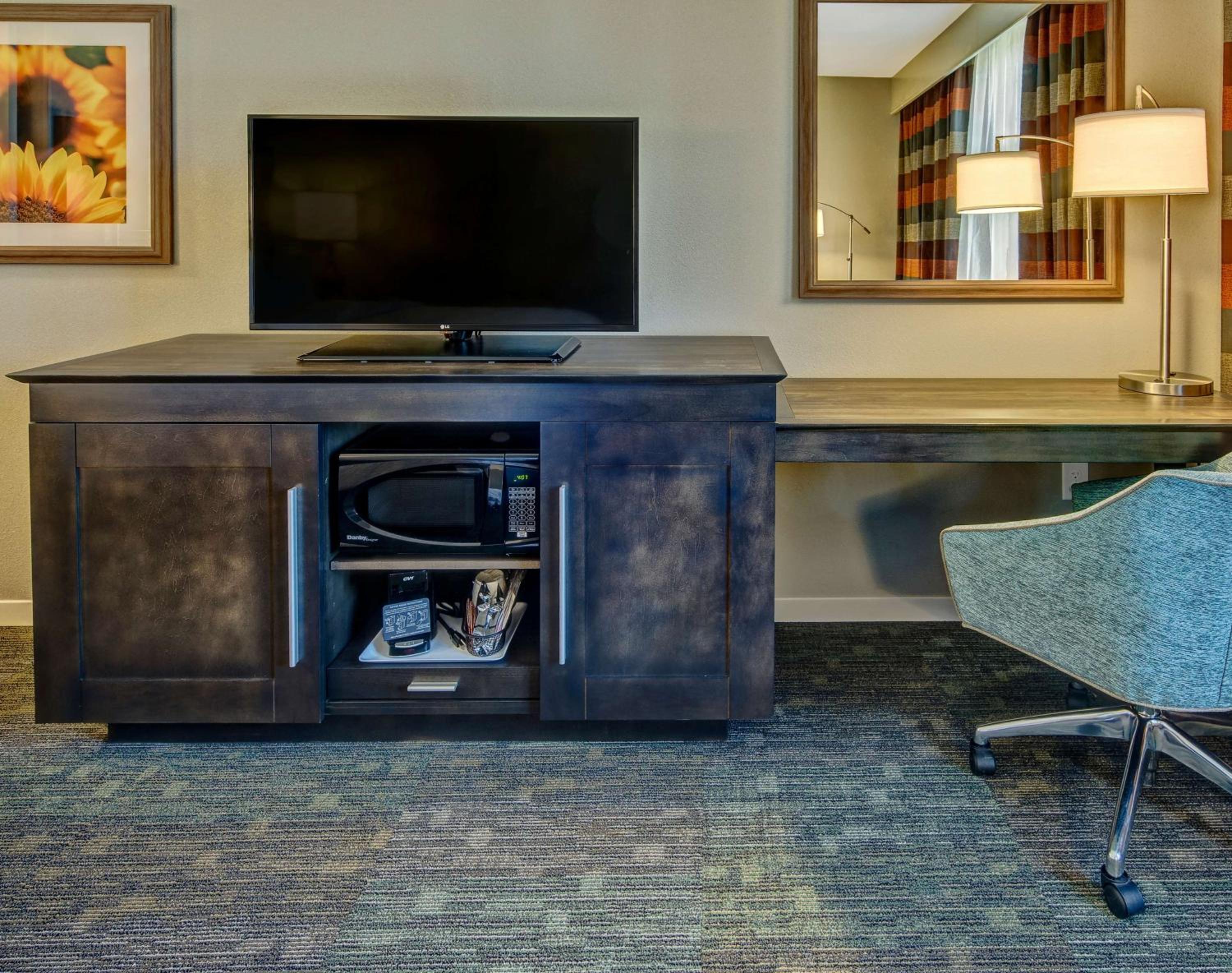 King Room - Hearing Access/Non-Smoking photo 3