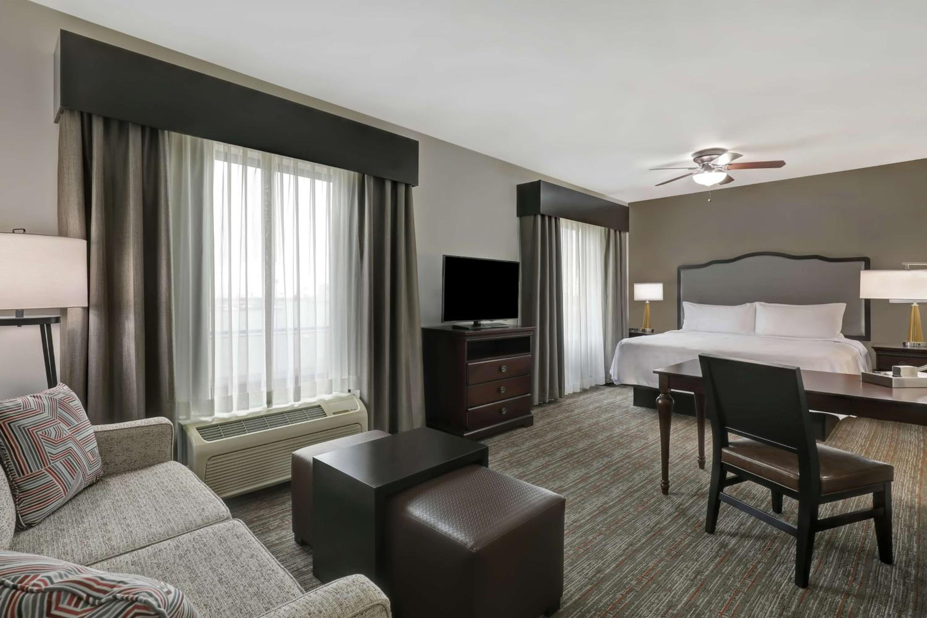 King Studio Suite - Non-Smoking - Photo 1