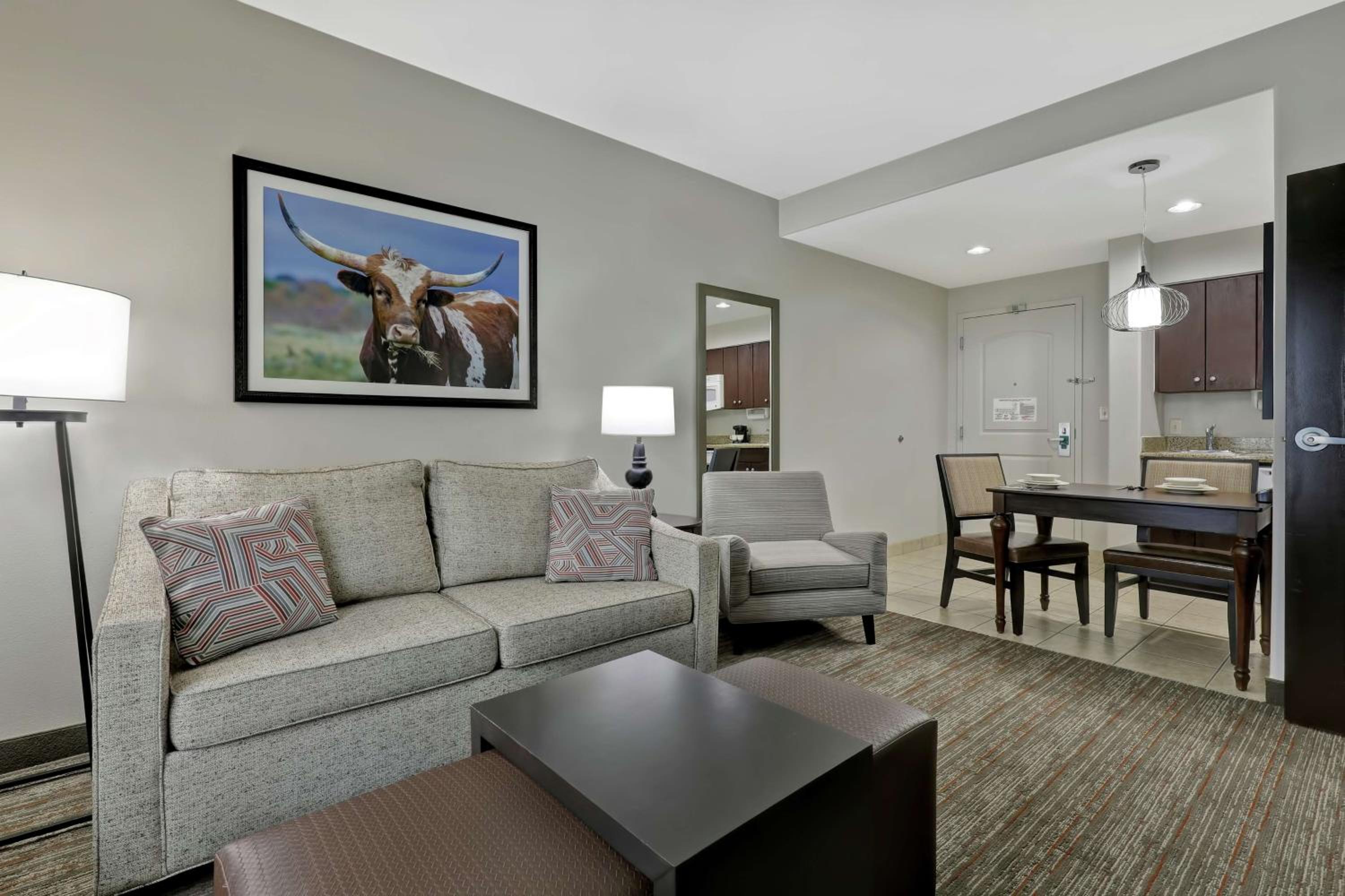 King Suite with Sofa Bed - Non-Smoking - Photo 1