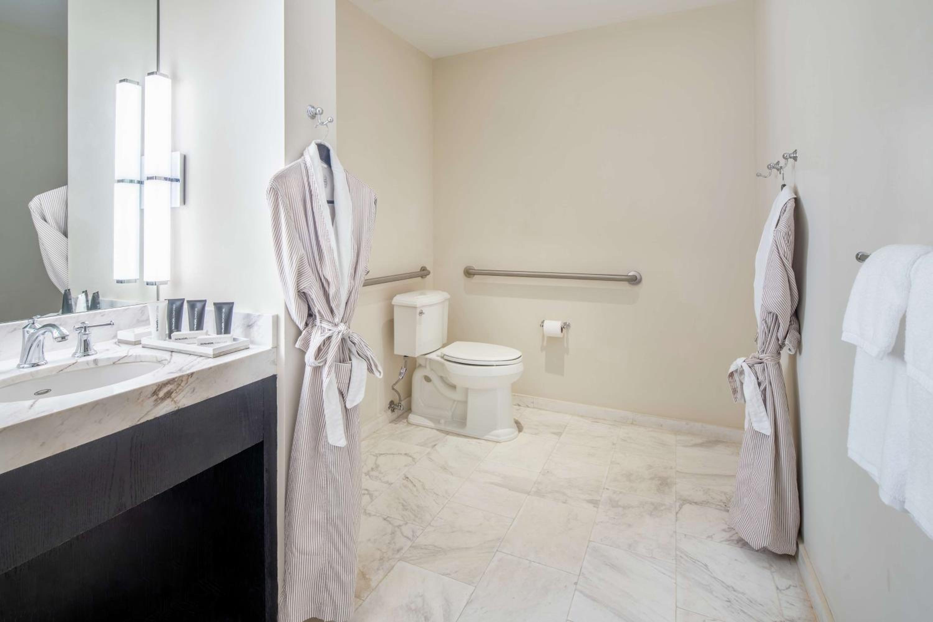 Signature Queen Room with Two Queen Beds - Mobility Access photo 2