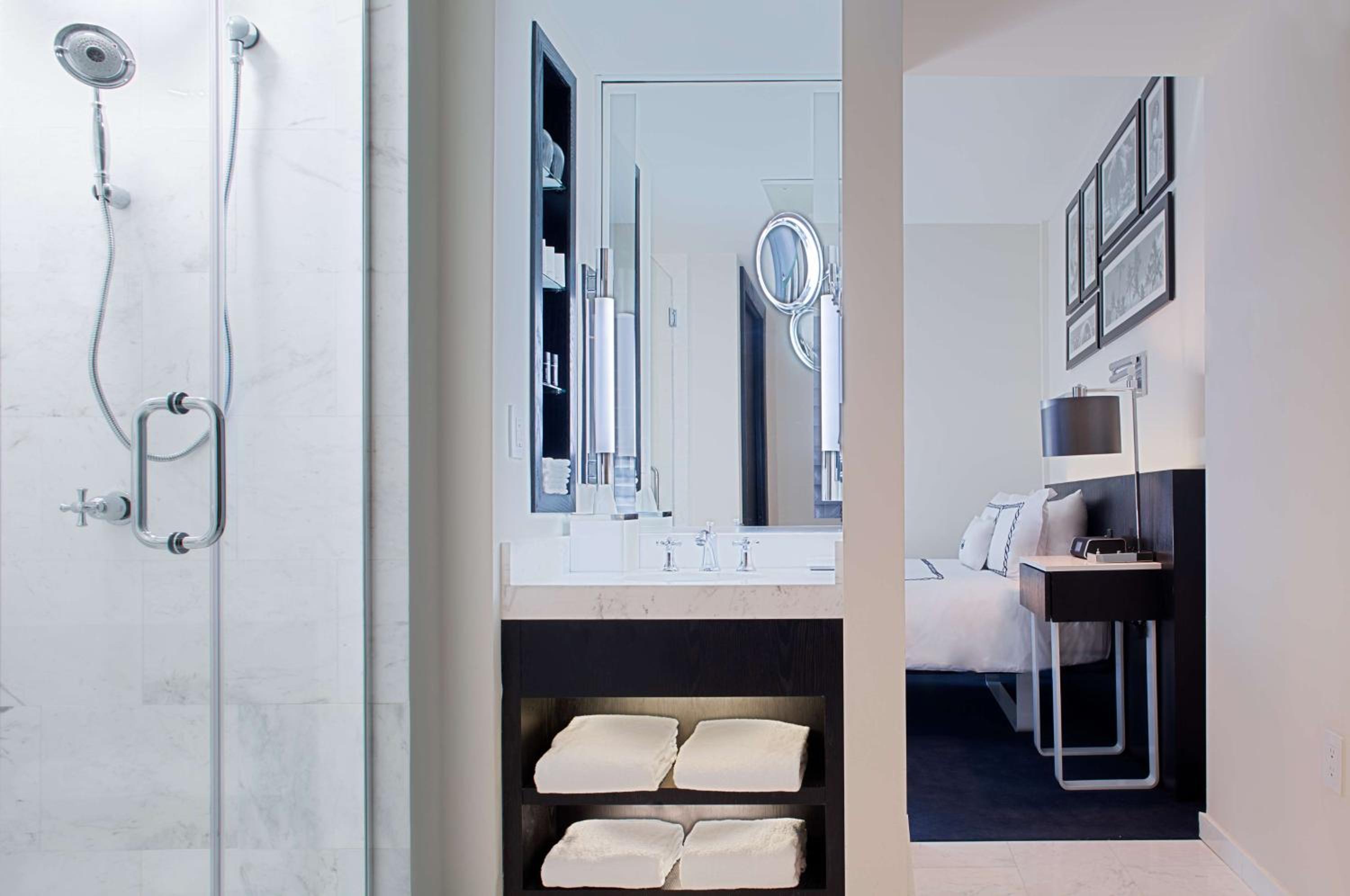 Signature Queen Room photo 3