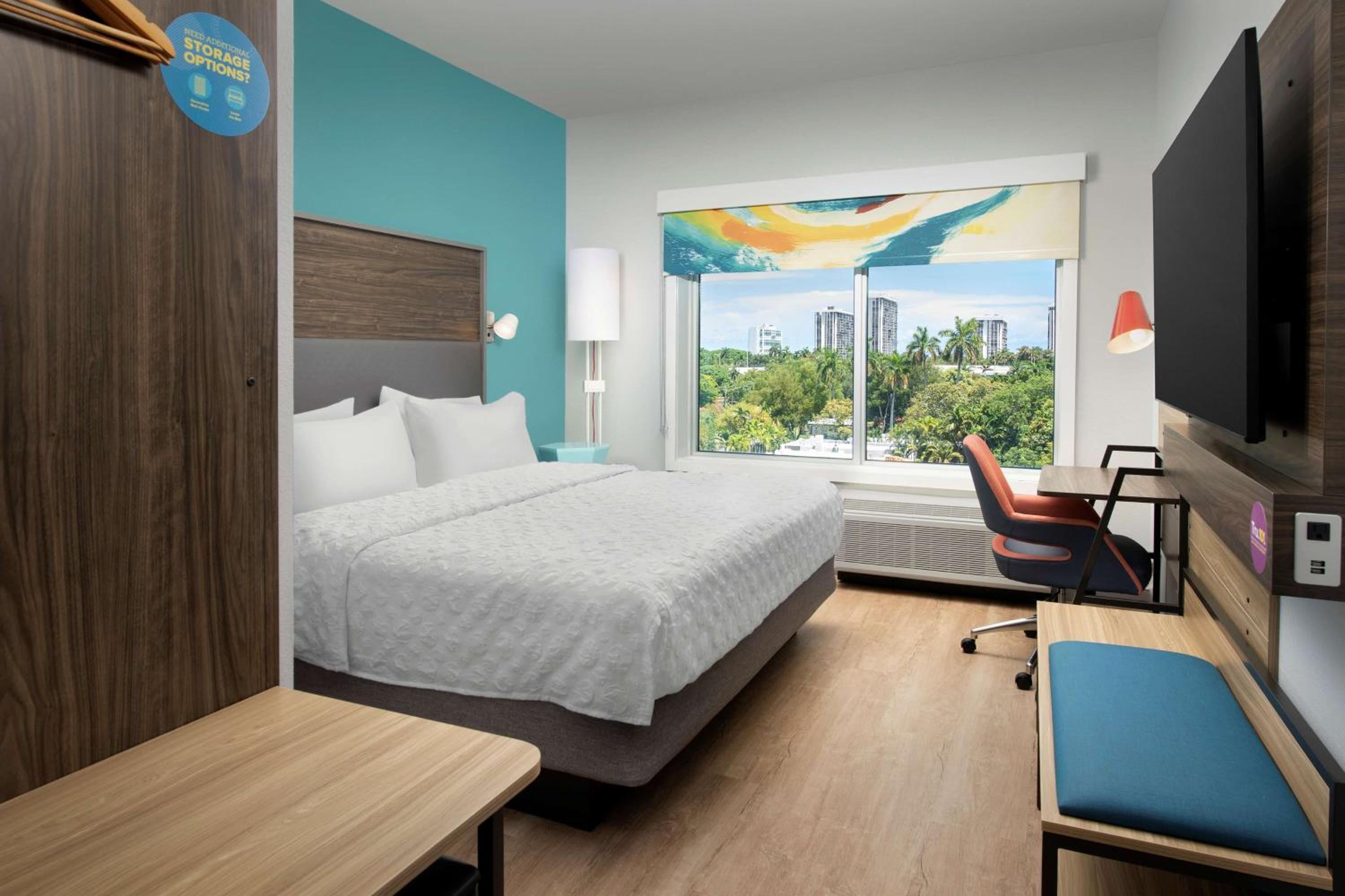 Standard King Room - Photo 5