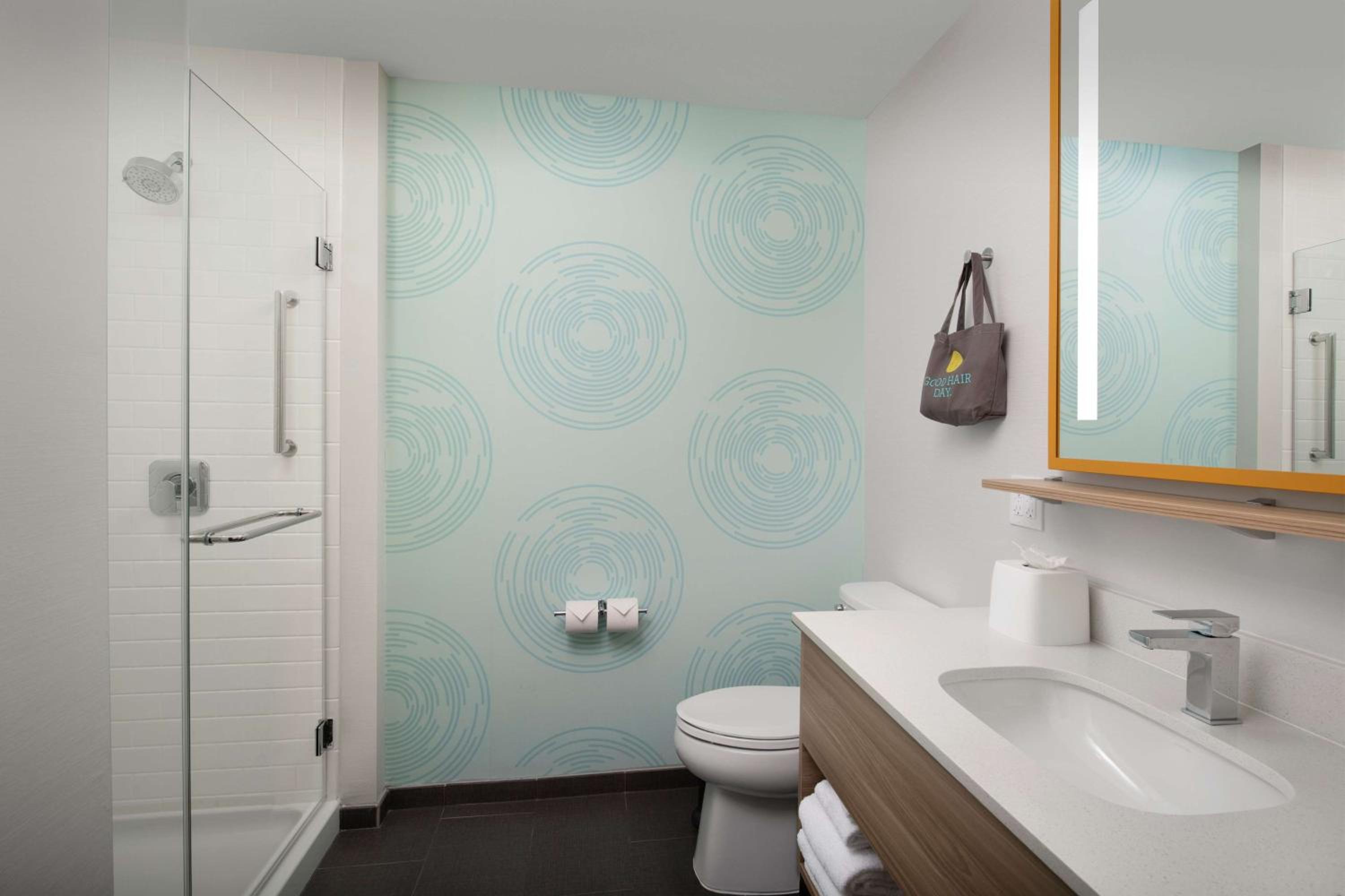 Standard King Room - Photo 3