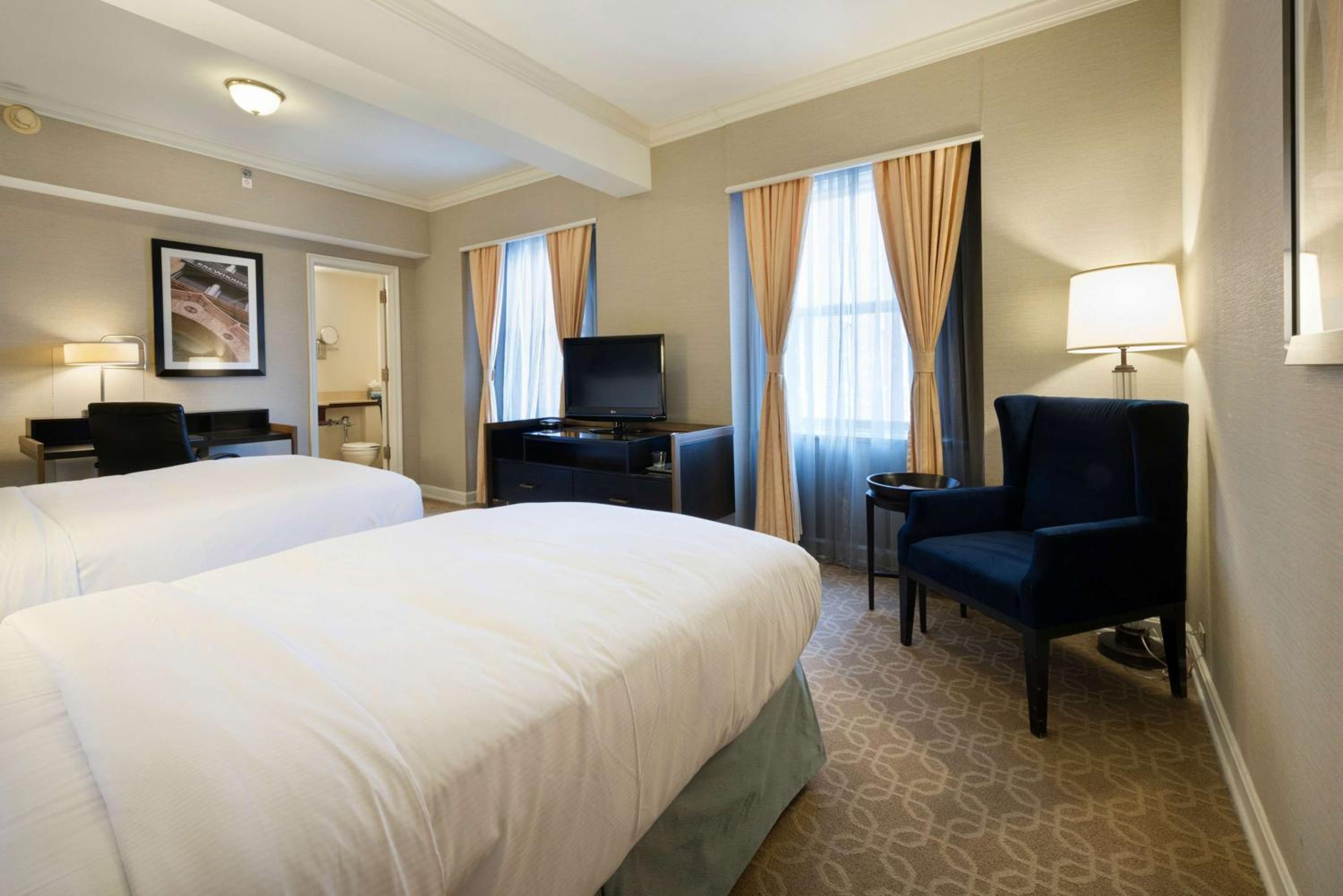 Double Room with Two Double Beds - Photo 5