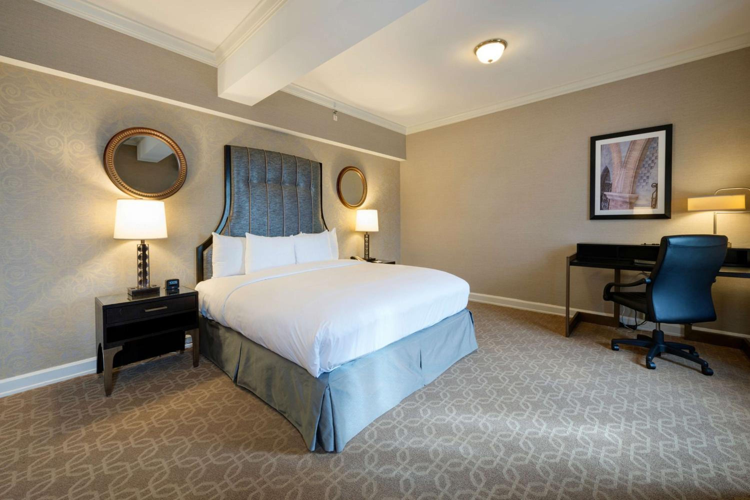 Superior King Room - Photo 2