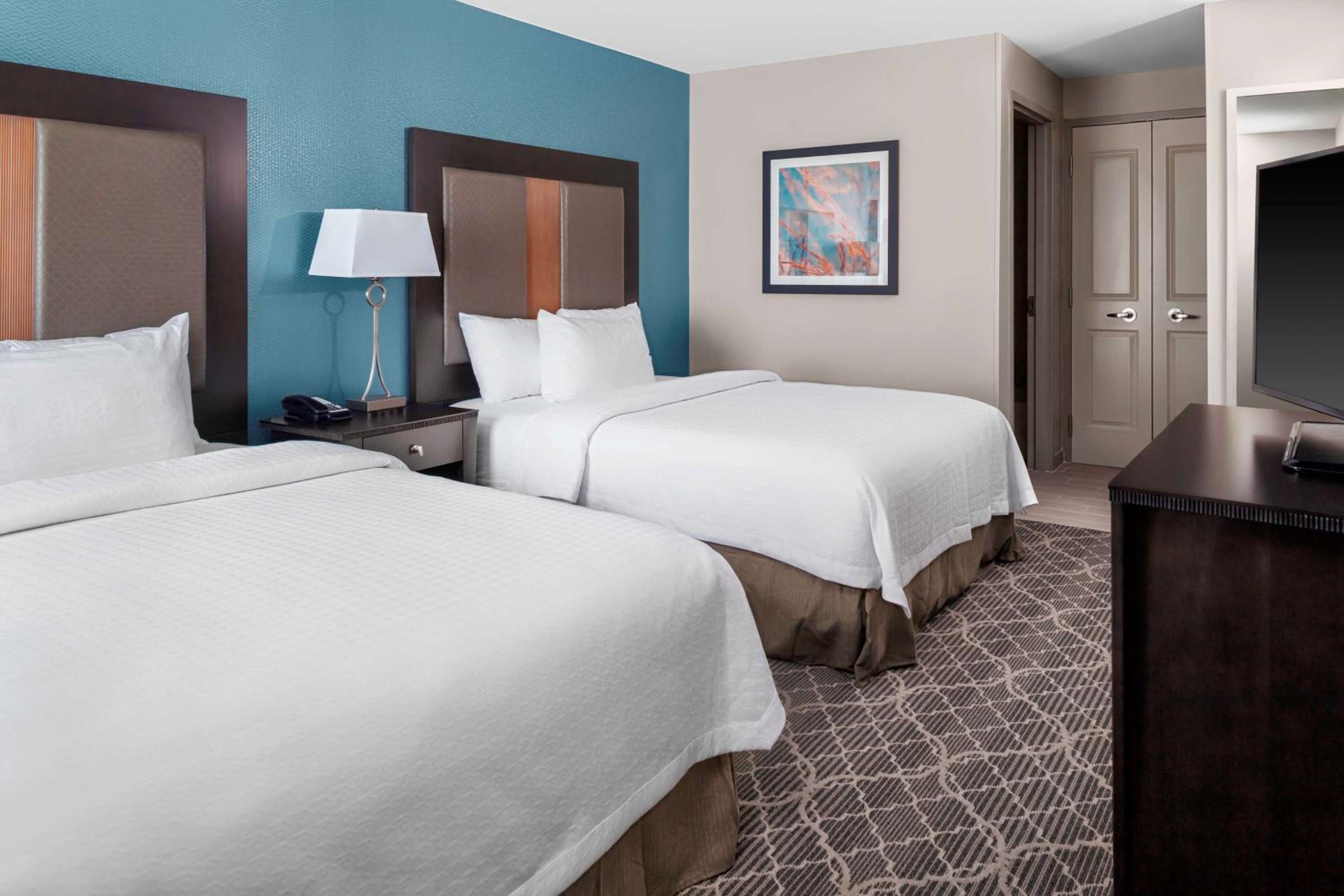 Two-Bedroom King Suite with Two Queen Beds photo 2