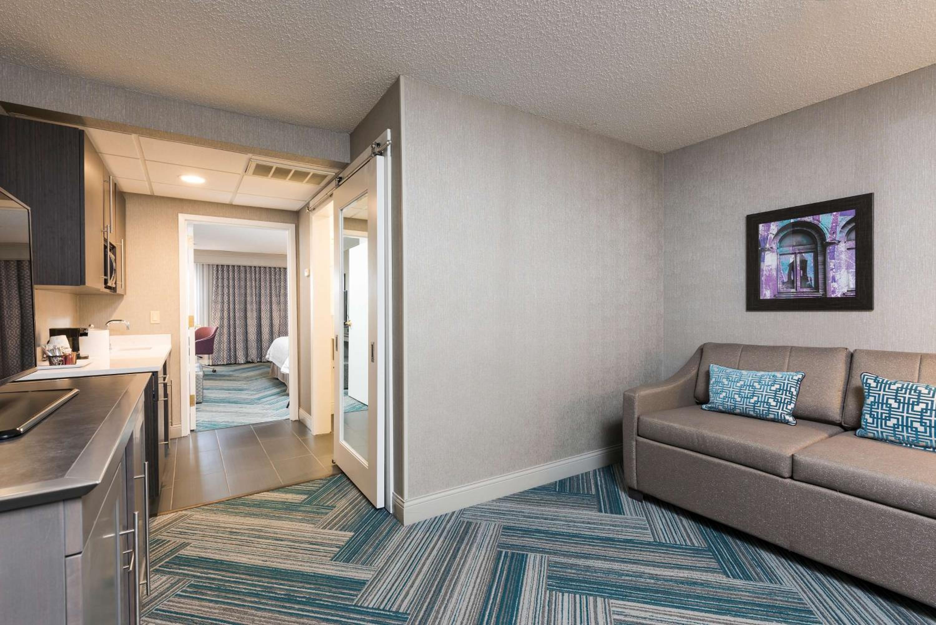 Non-Smoking King Suite with Sofa Bed - Photo 1