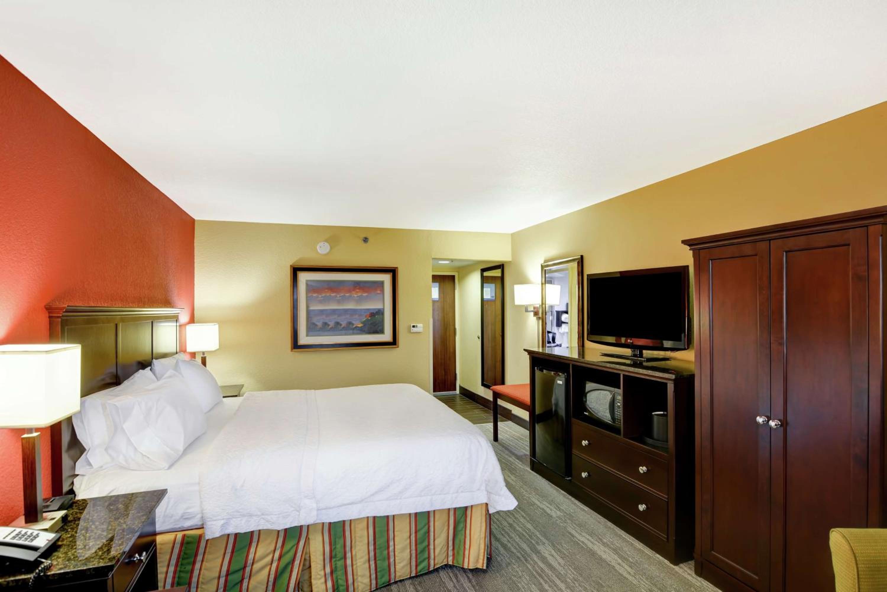 King Room - Non-Smoking