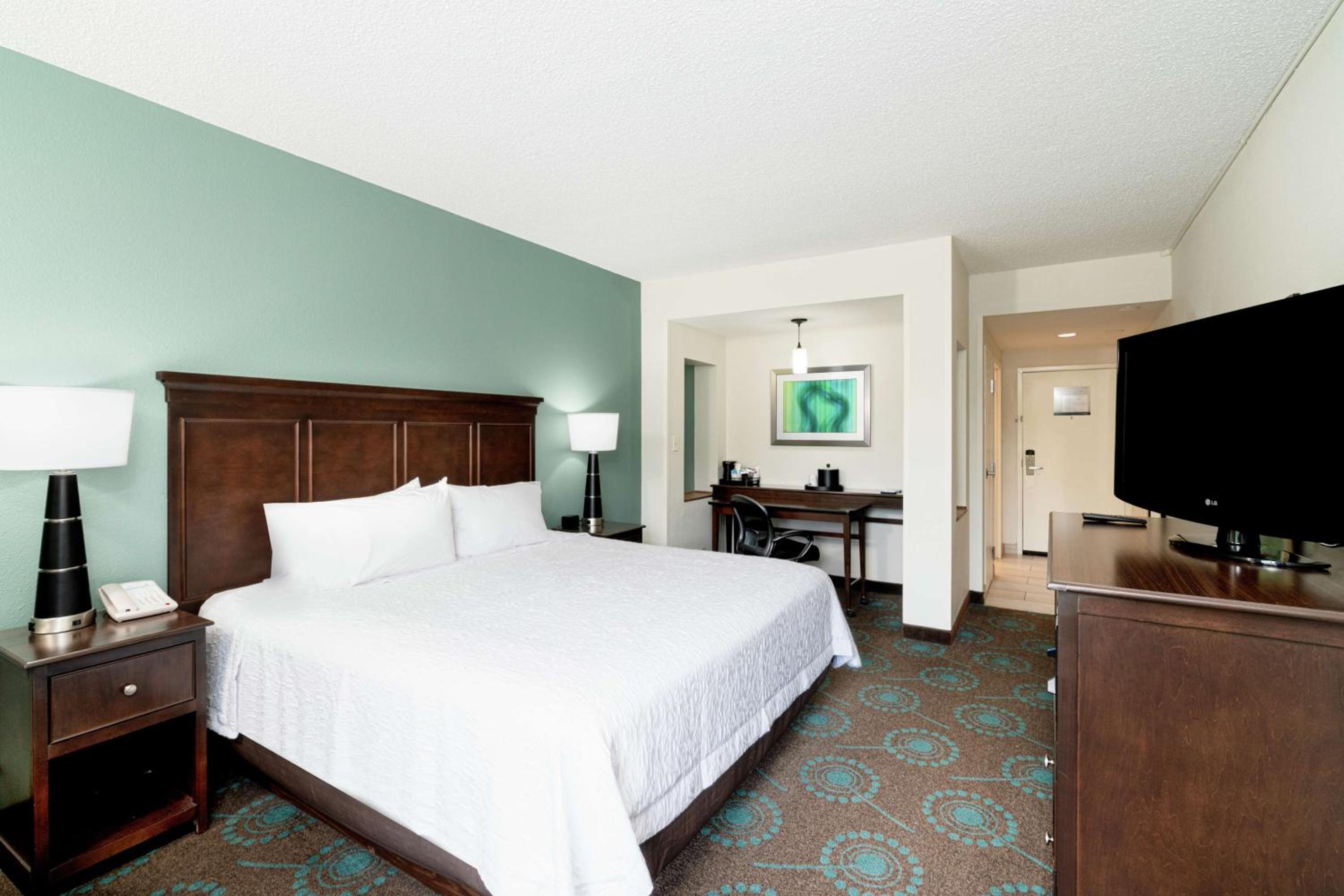 Executive King Room - Non-Smoking - Photo 1