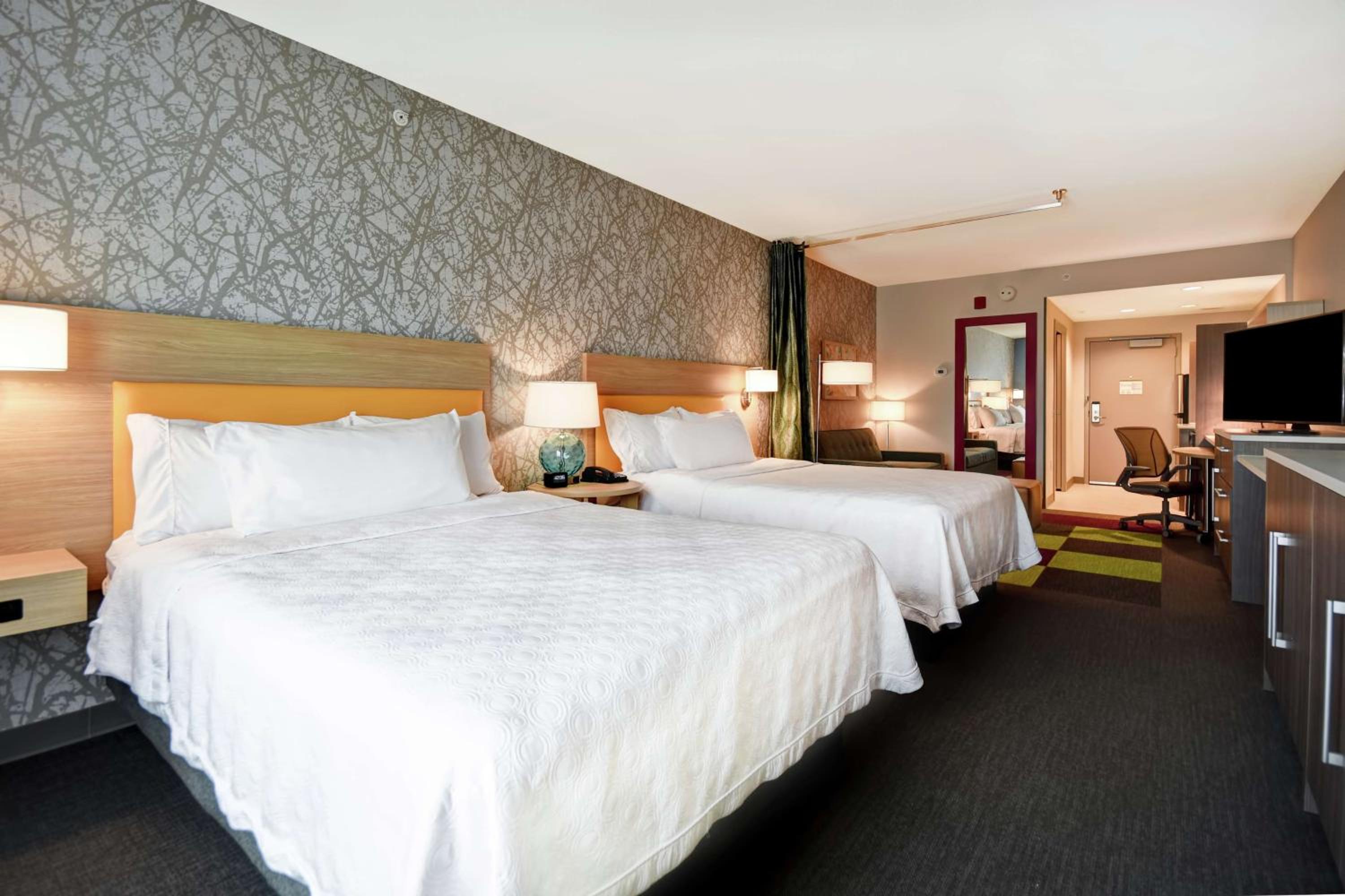 Studio Suite with Two Queen Beds - Hearing Access/Non-Smoking photo 3