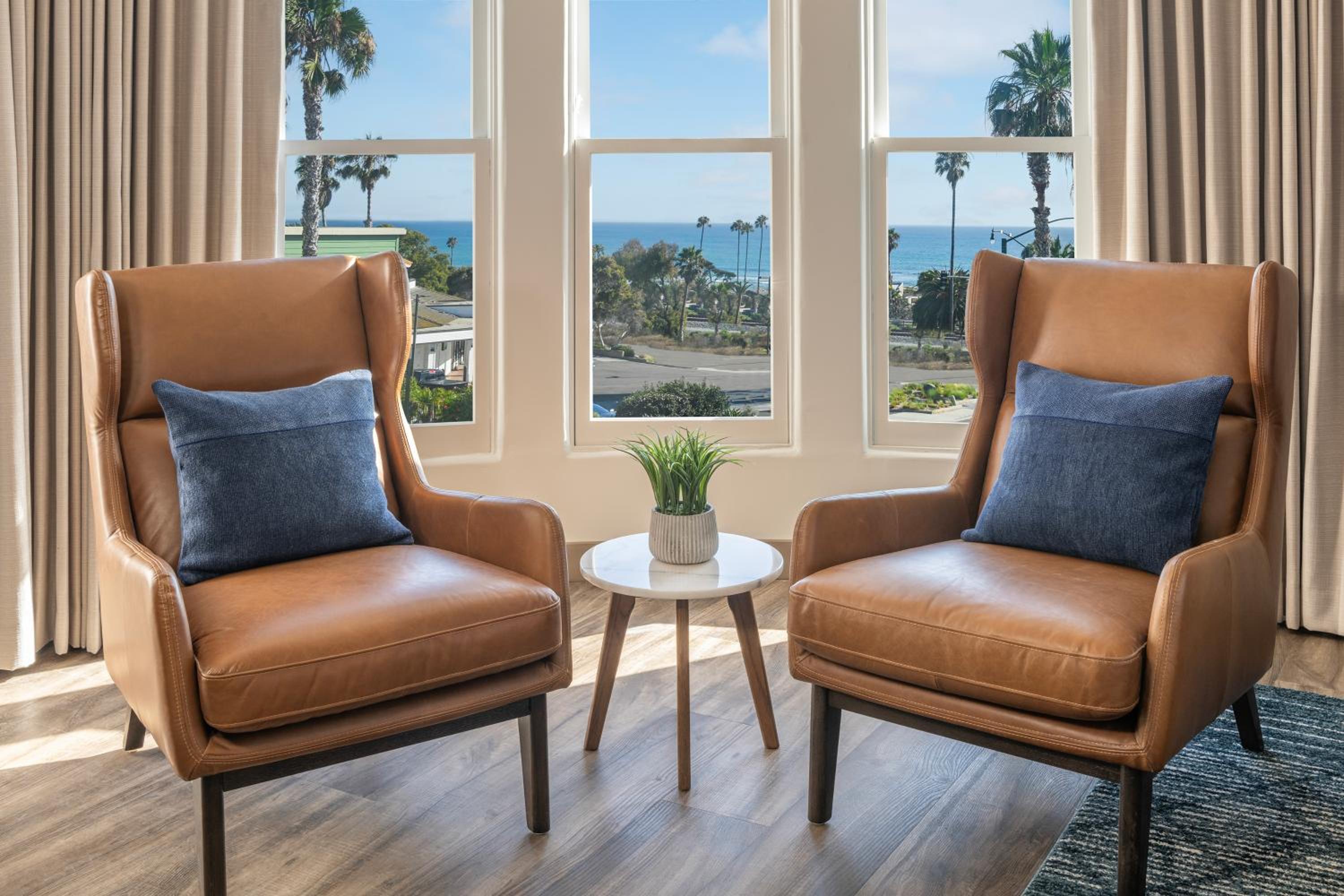 King Suite with Sea View - Photo 10