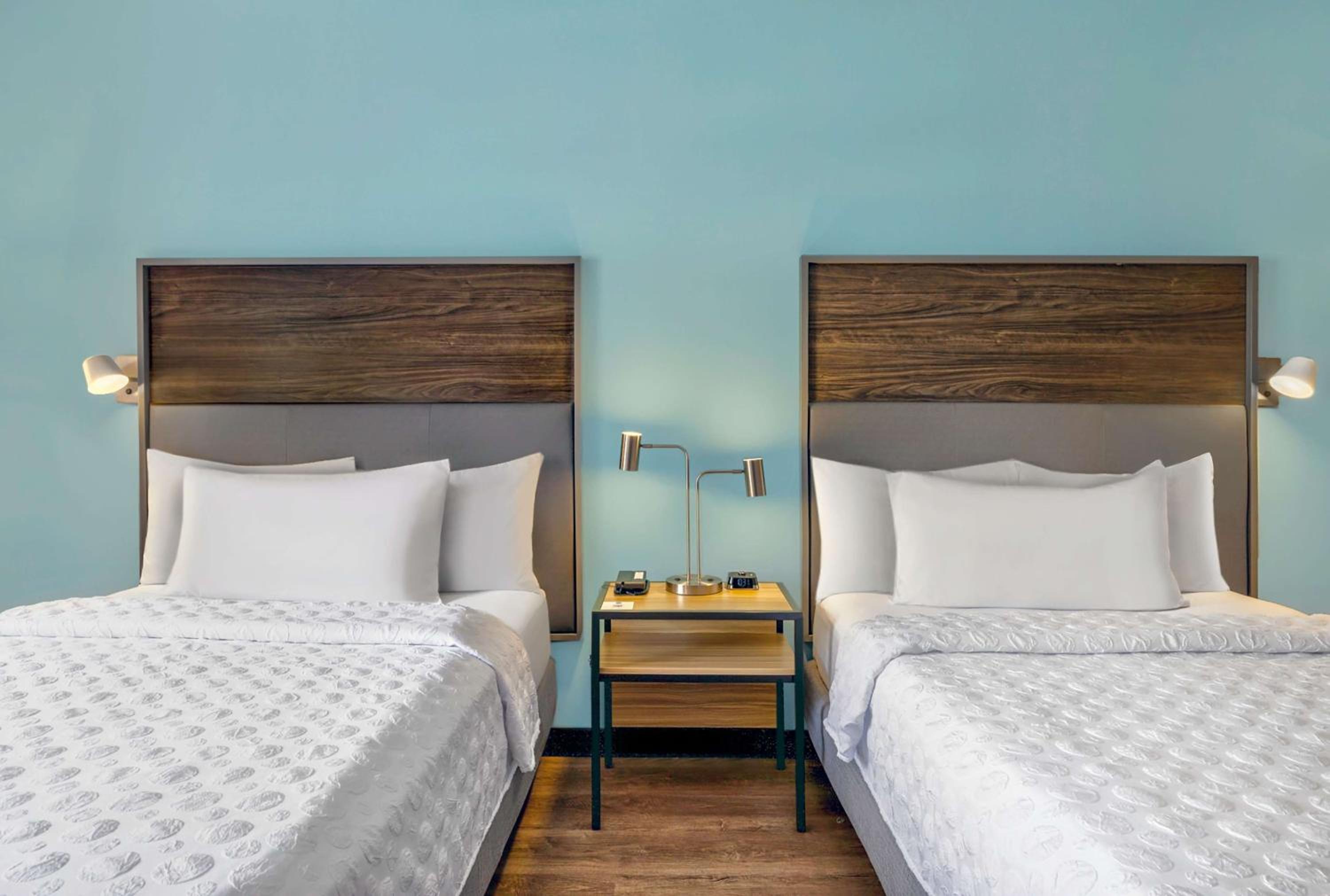 Queen Room with Two Queen Beds - Photo 1